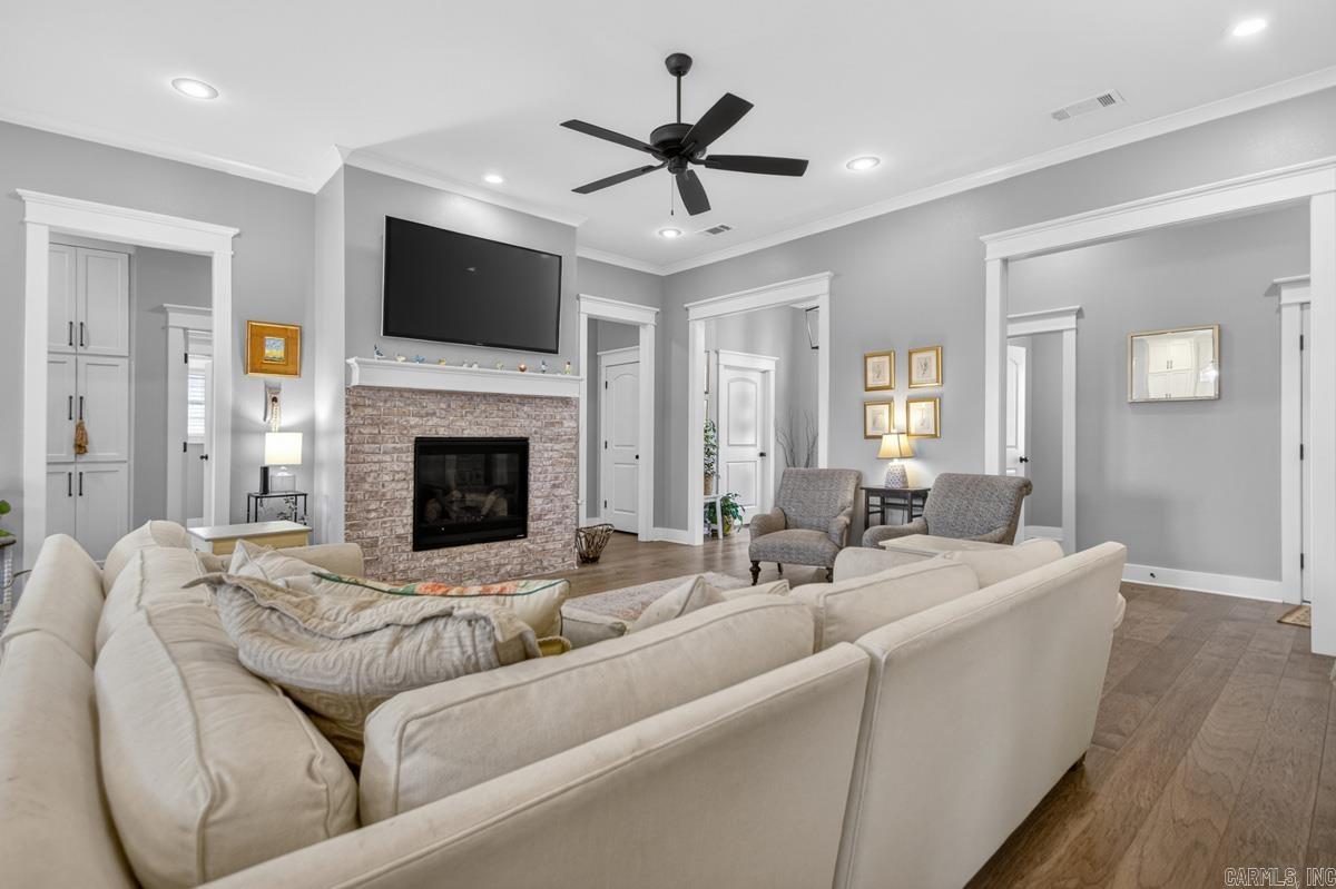 ROBYNMAR - Residential