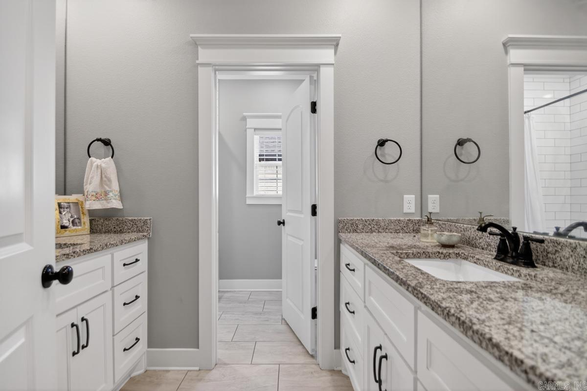 ROBYNMAR - Residential