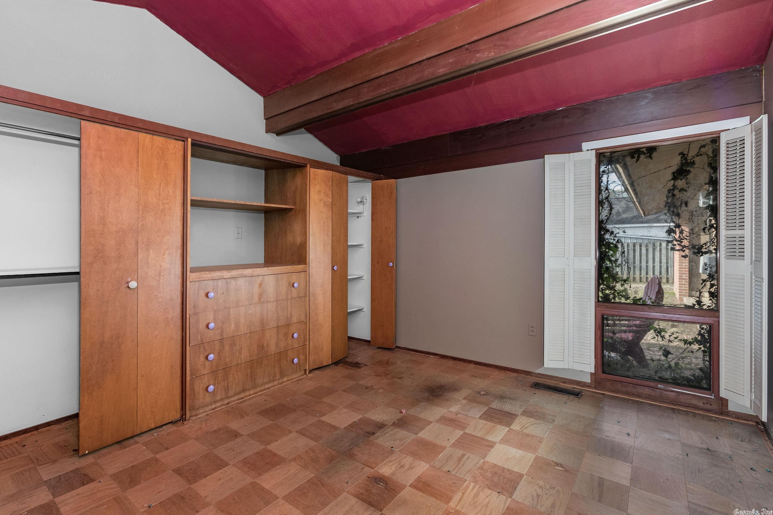 COKER HAMPTON - Residential