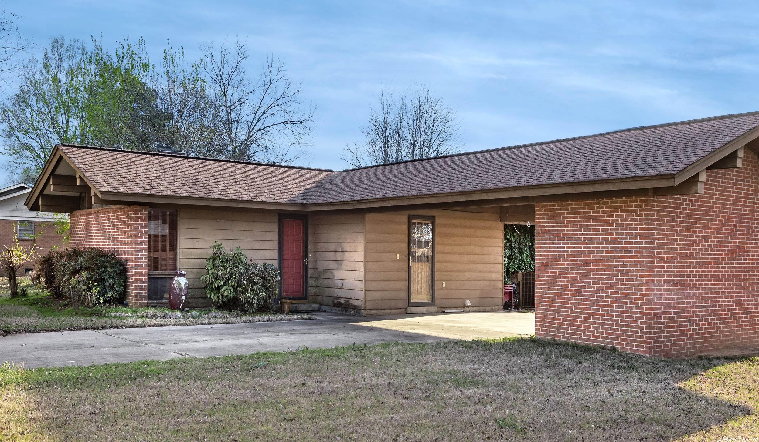 COKER HAMPTON - Residential