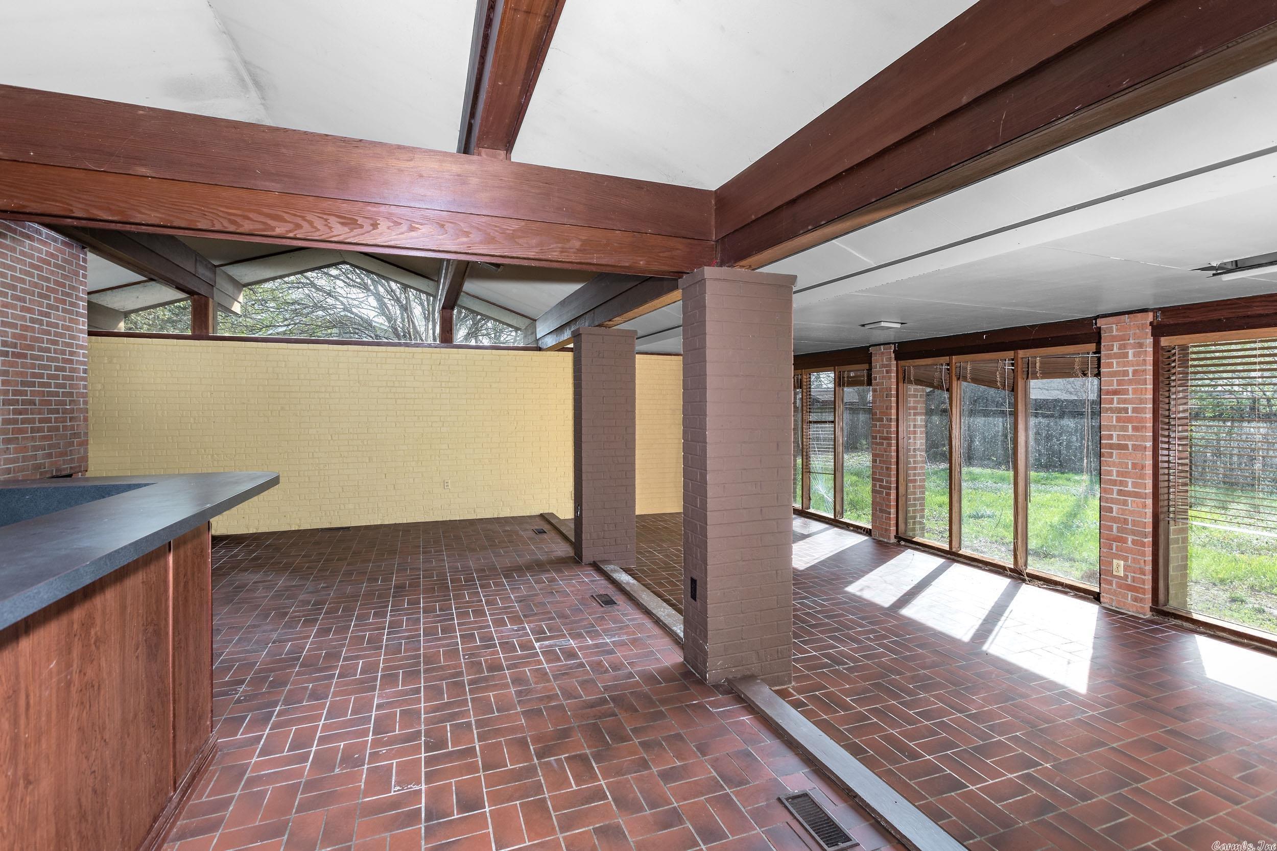 COKER HAMPTON - Residential