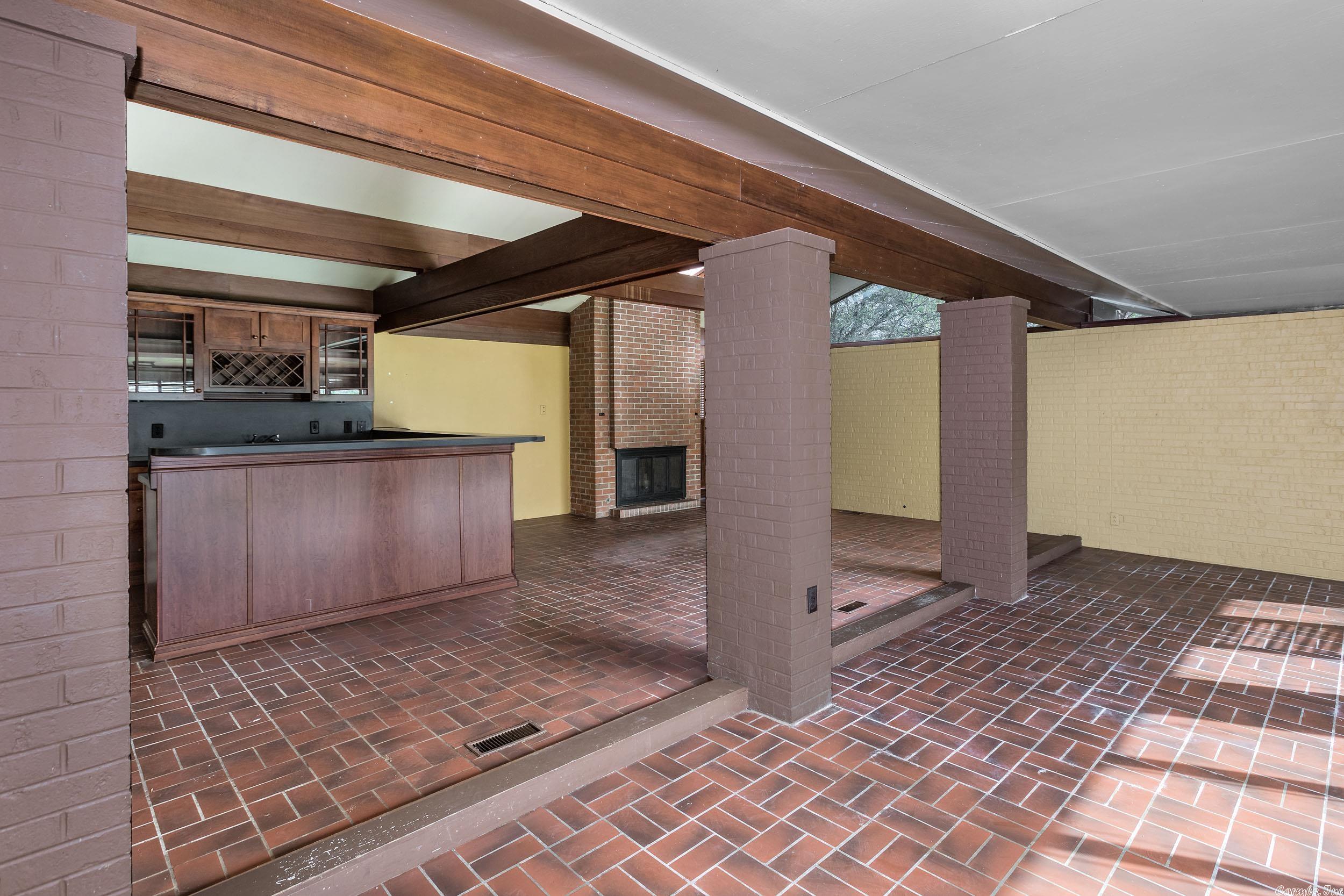 COKER HAMPTON - Residential