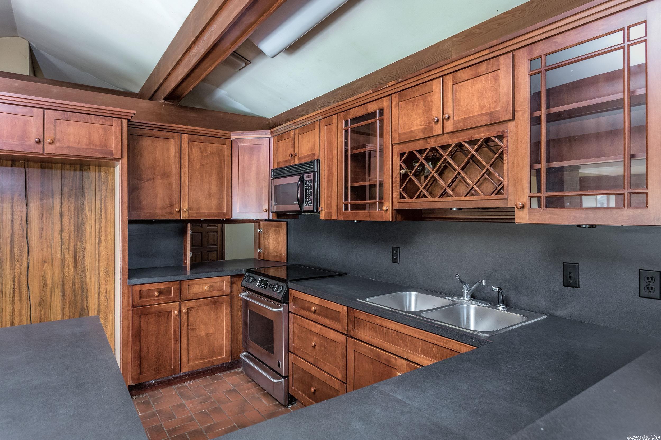 COKER HAMPTON - Residential