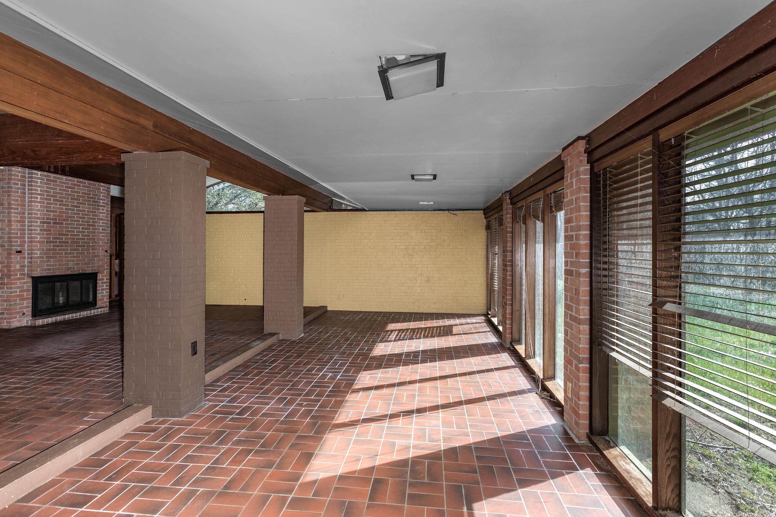 COKER HAMPTON - Residential