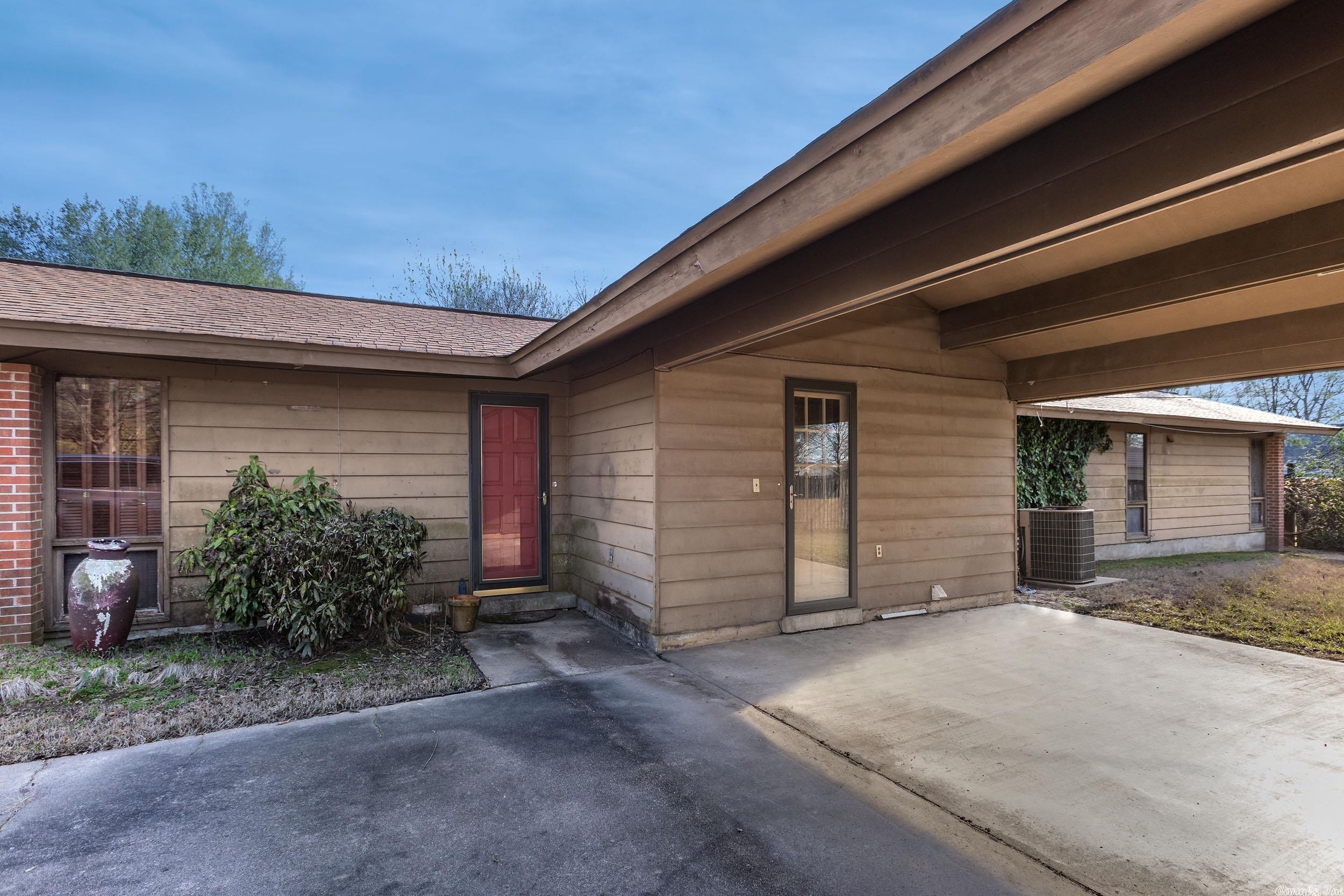 COKER HAMPTON - Residential