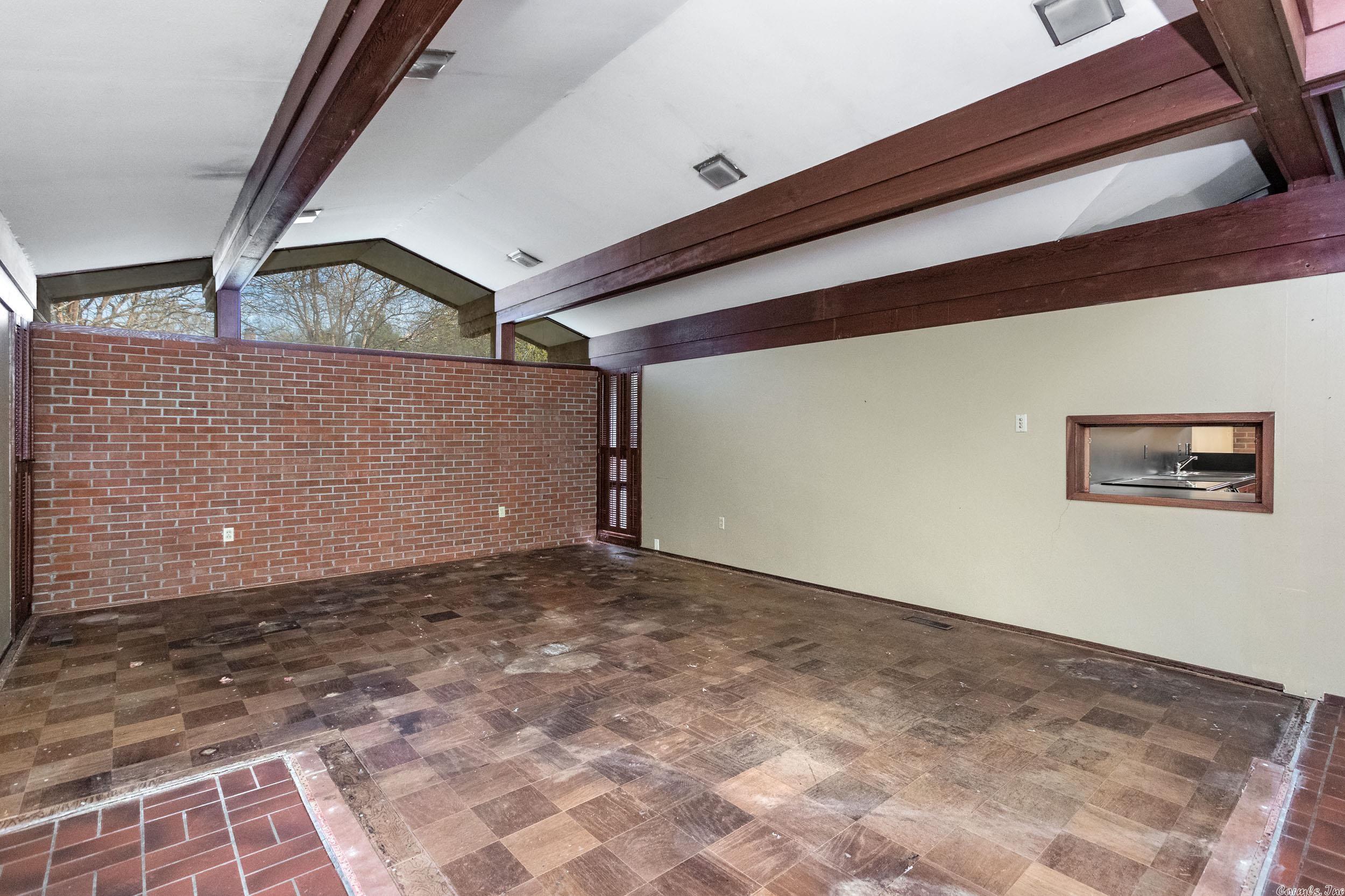 COKER HAMPTON - Residential