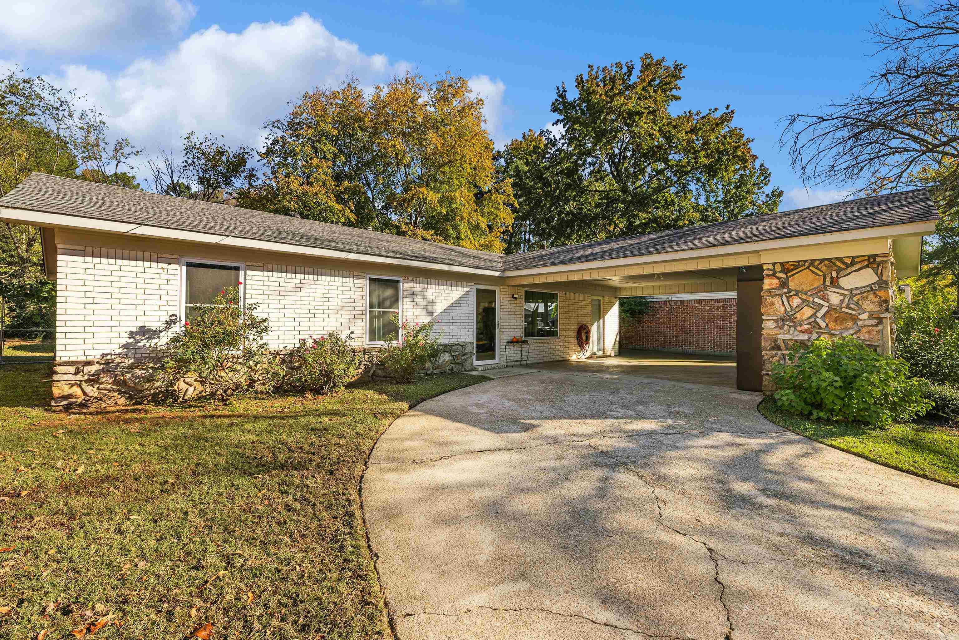 Springhill Manor - Residential