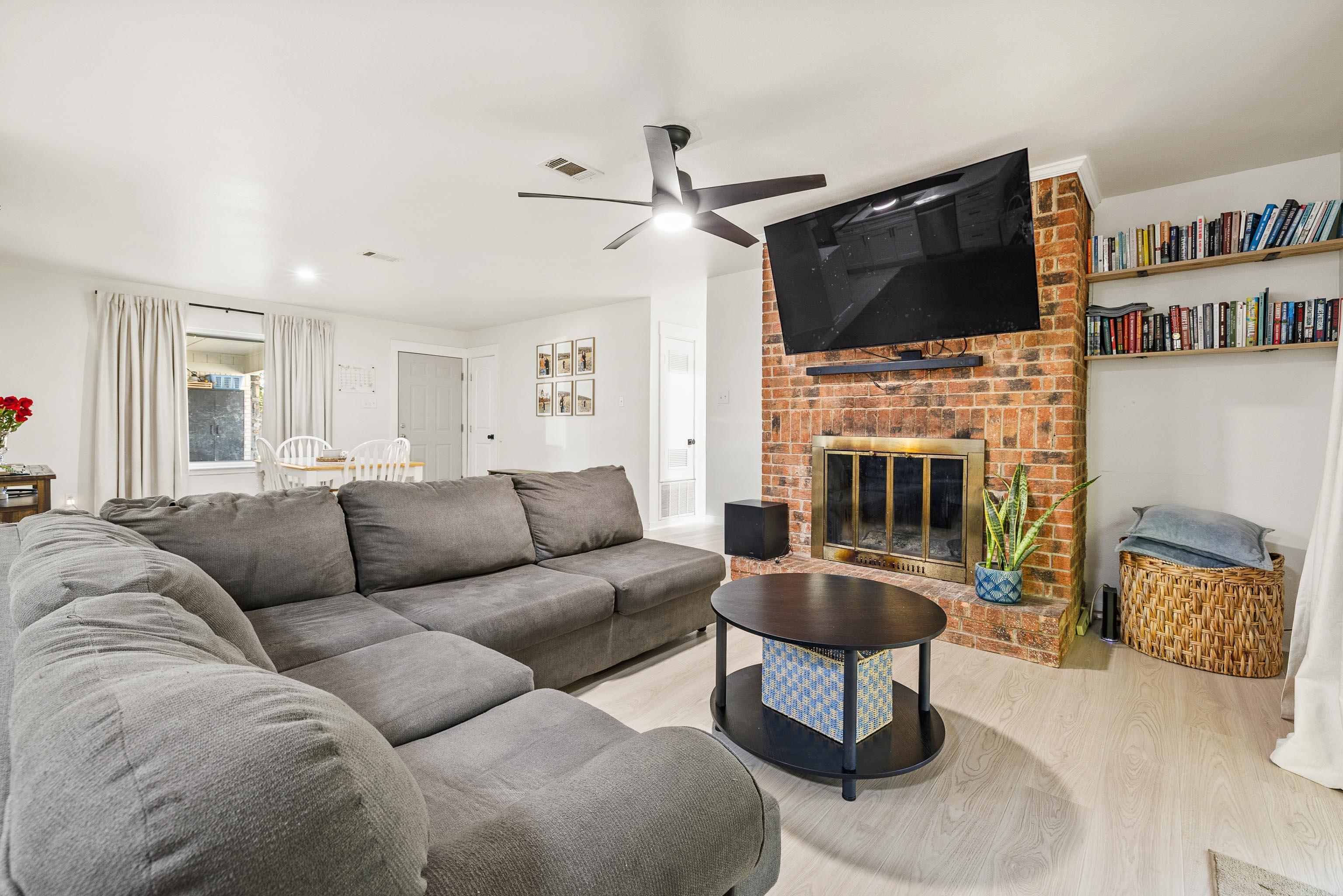 Springhill Manor - Residential