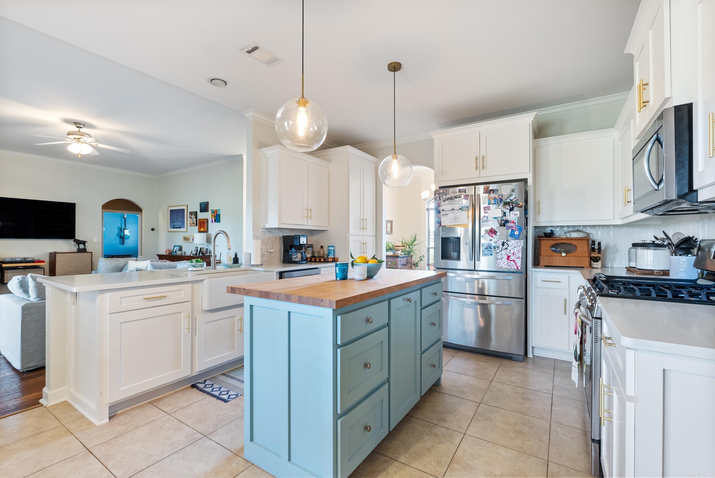 ASHLEY DOWNS - Residential