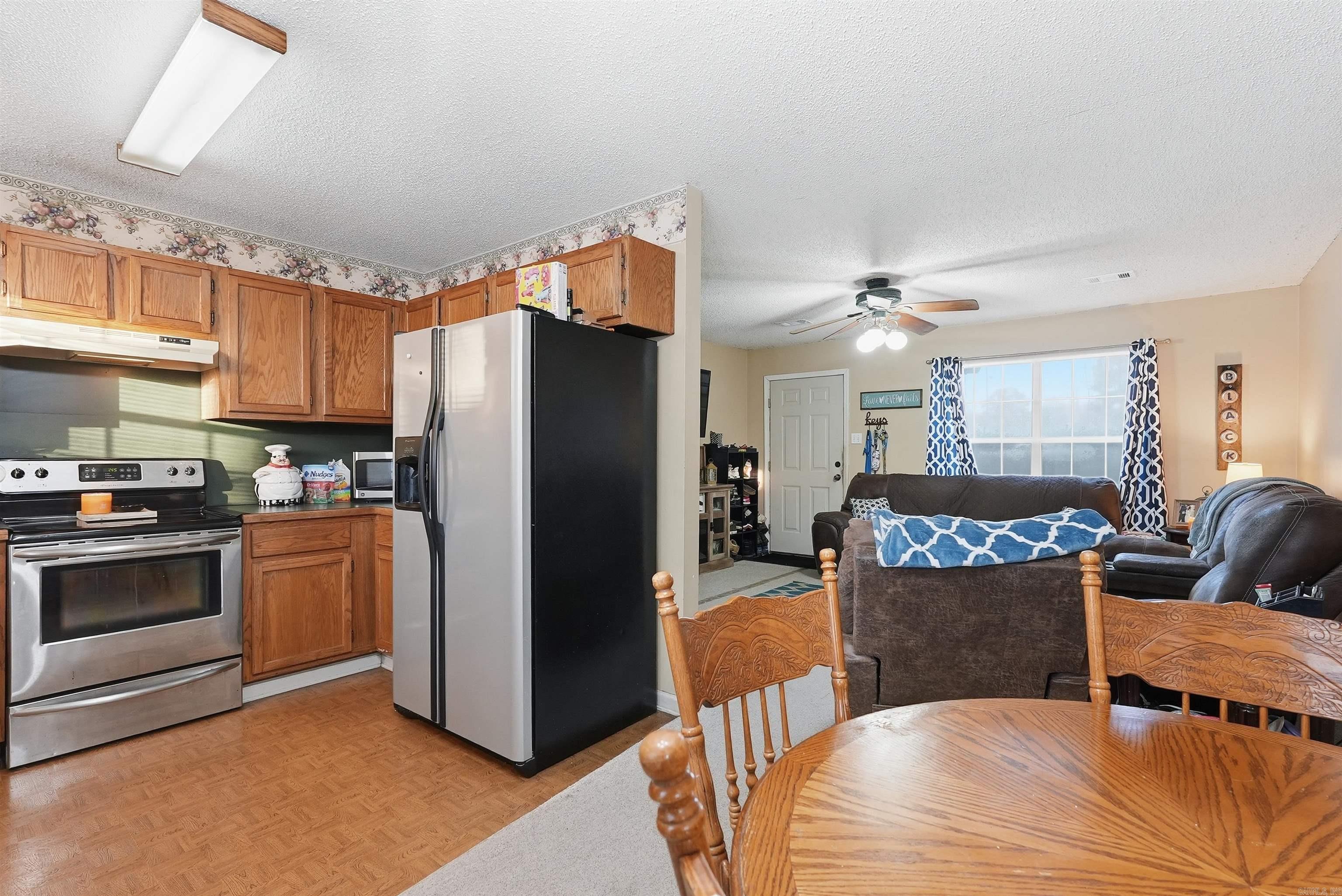 LIBERTY CREEK EST - Residential