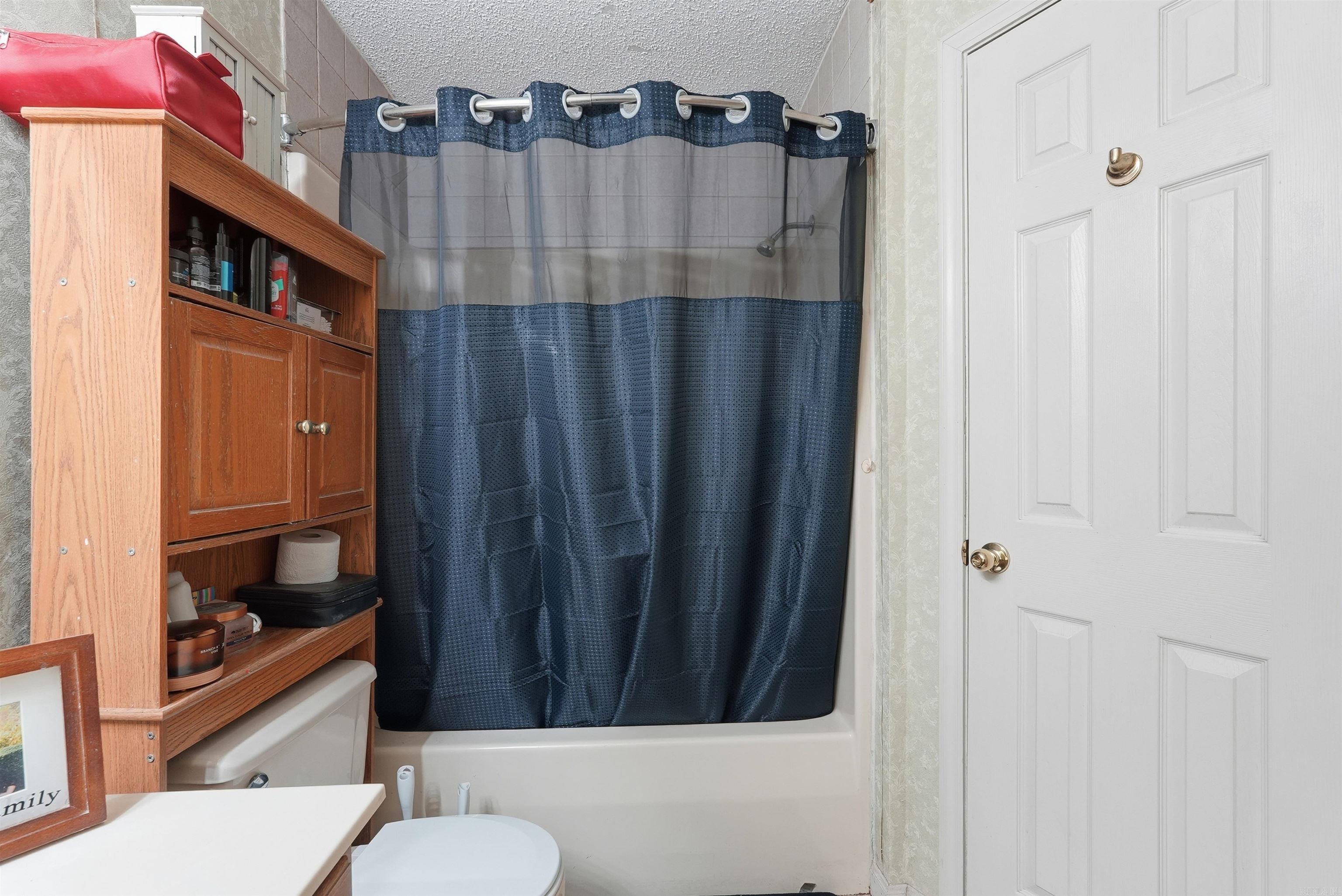 LIBERTY CREEK EST - Residential