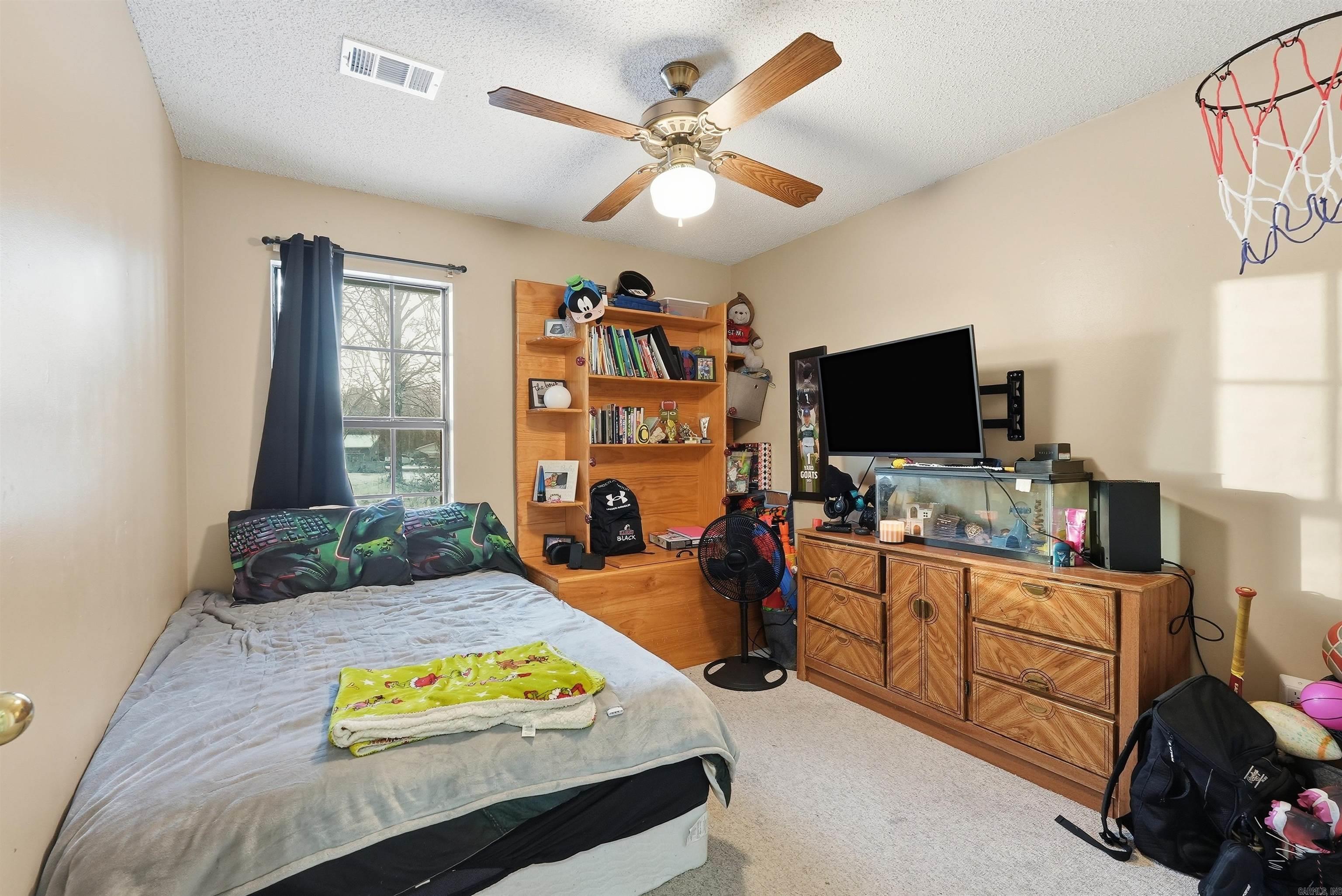 LIBERTY CREEK EST - Residential