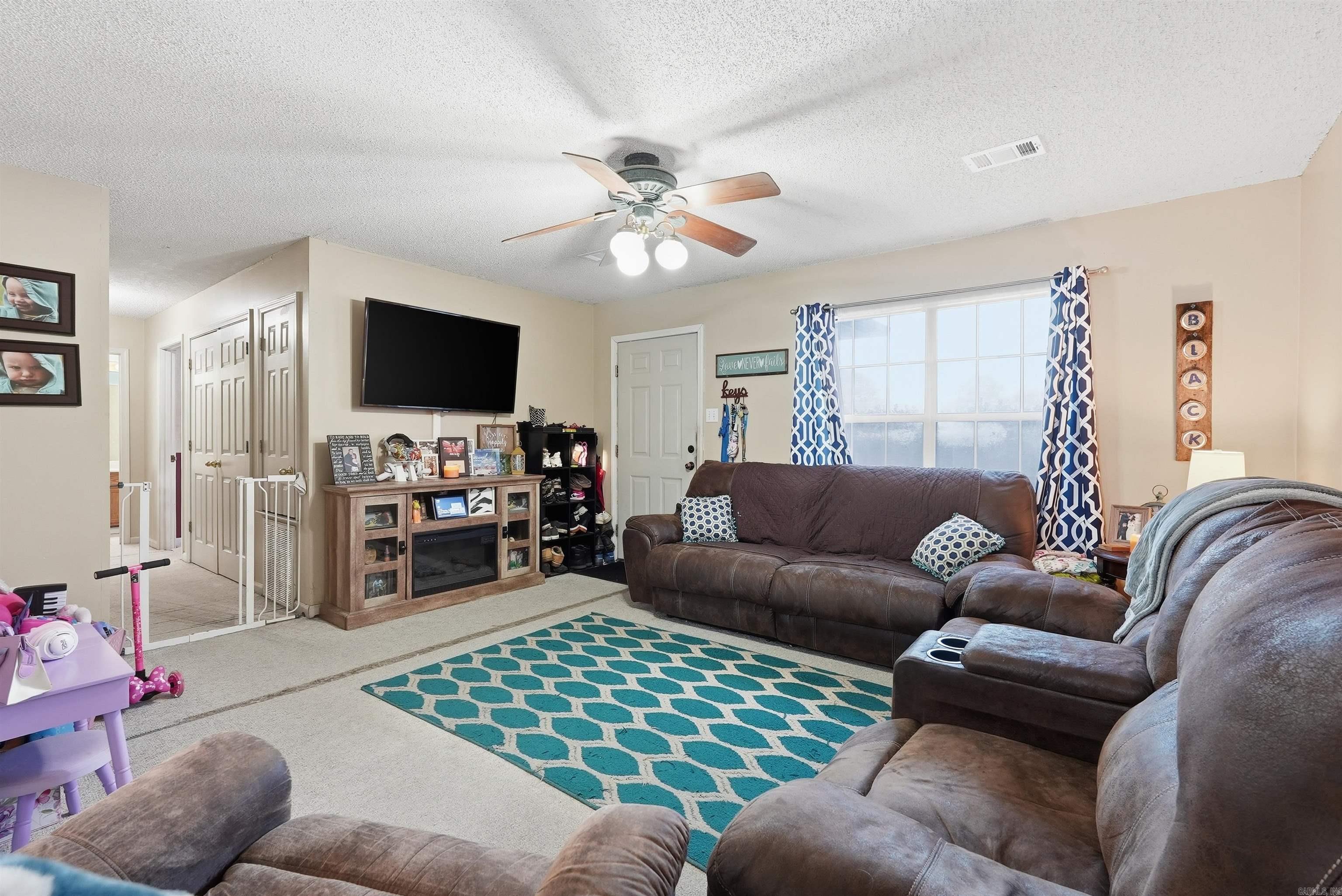 LIBERTY CREEK EST - Residential