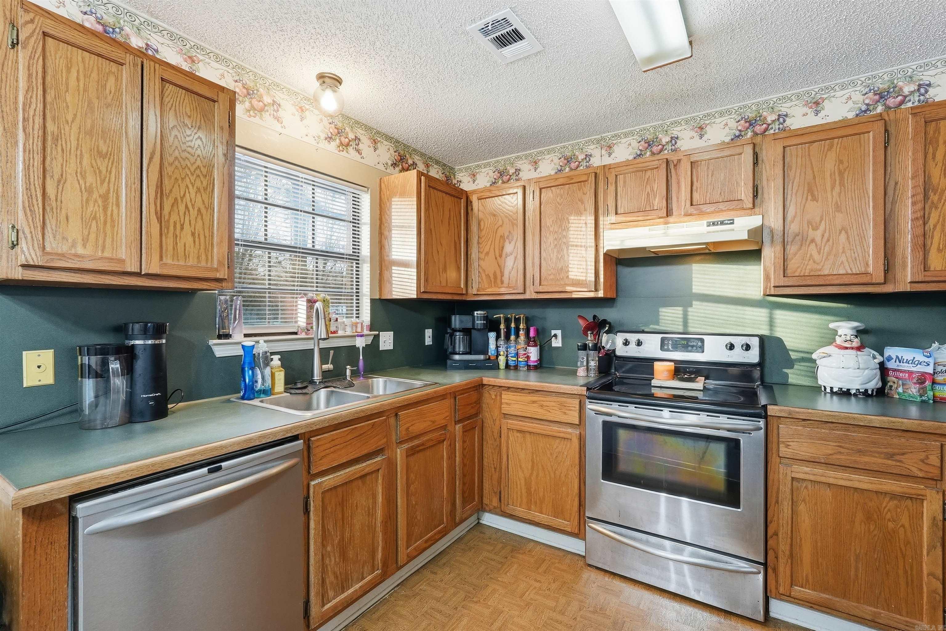 LIBERTY CREEK EST - Residential