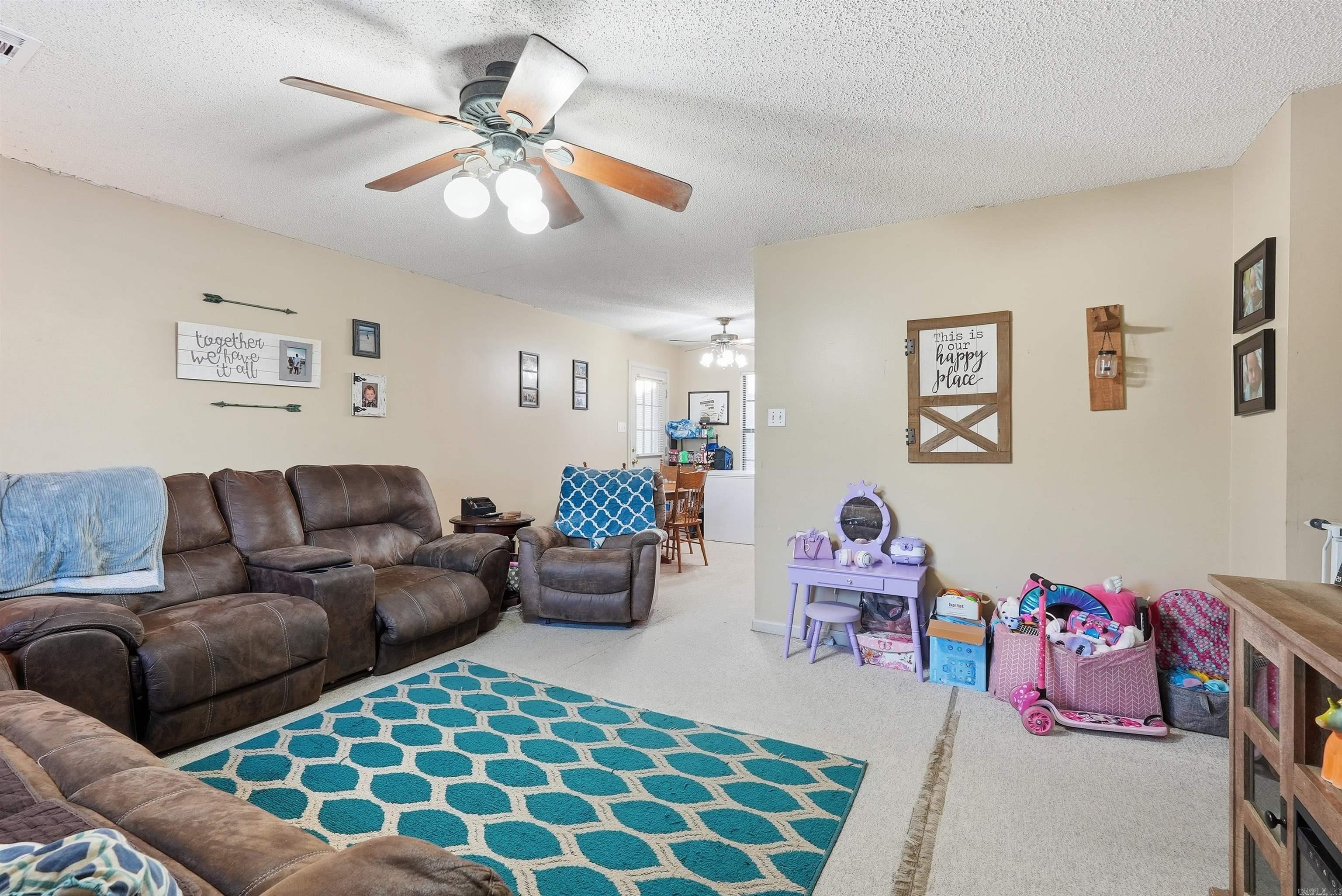 LIBERTY CREEK EST - Residential