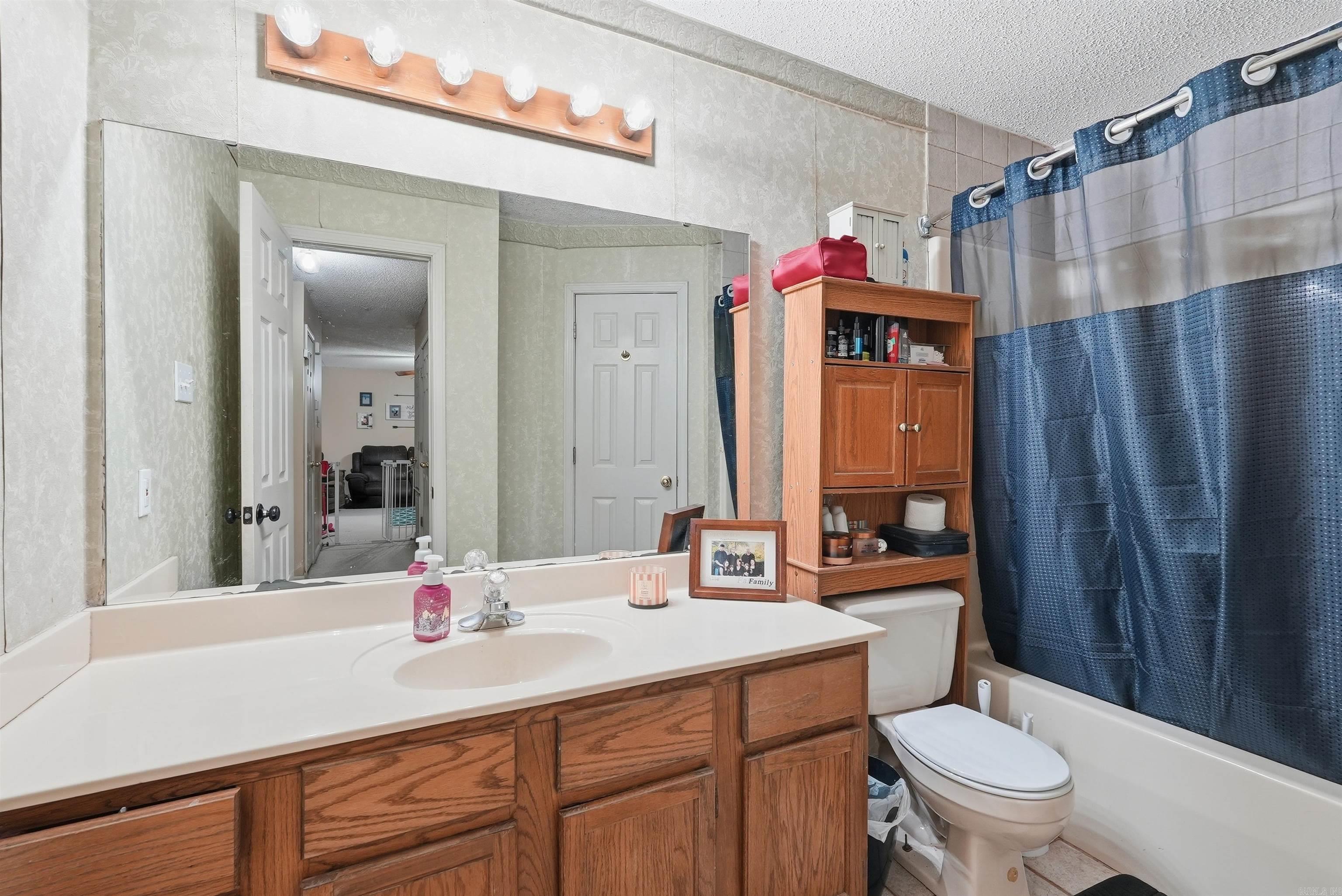 LIBERTY CREEK EST - Residential