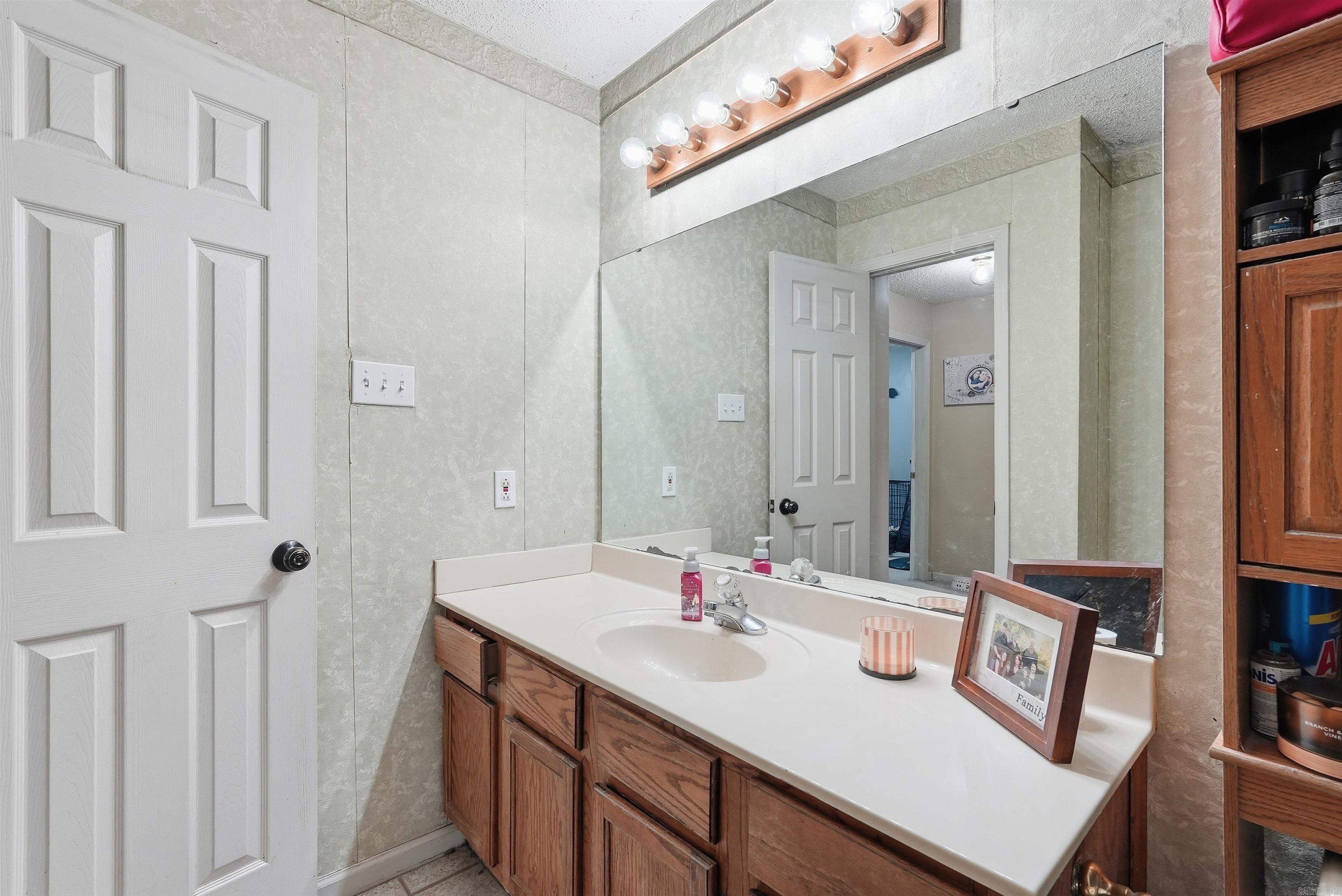 LIBERTY CREEK EST - Residential