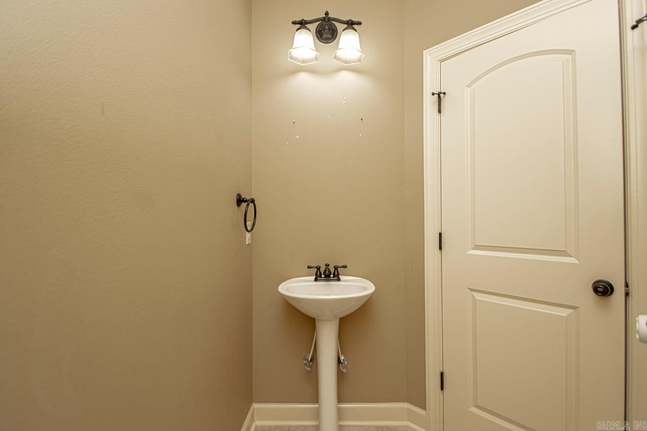 MILLERS GLENN - Residential