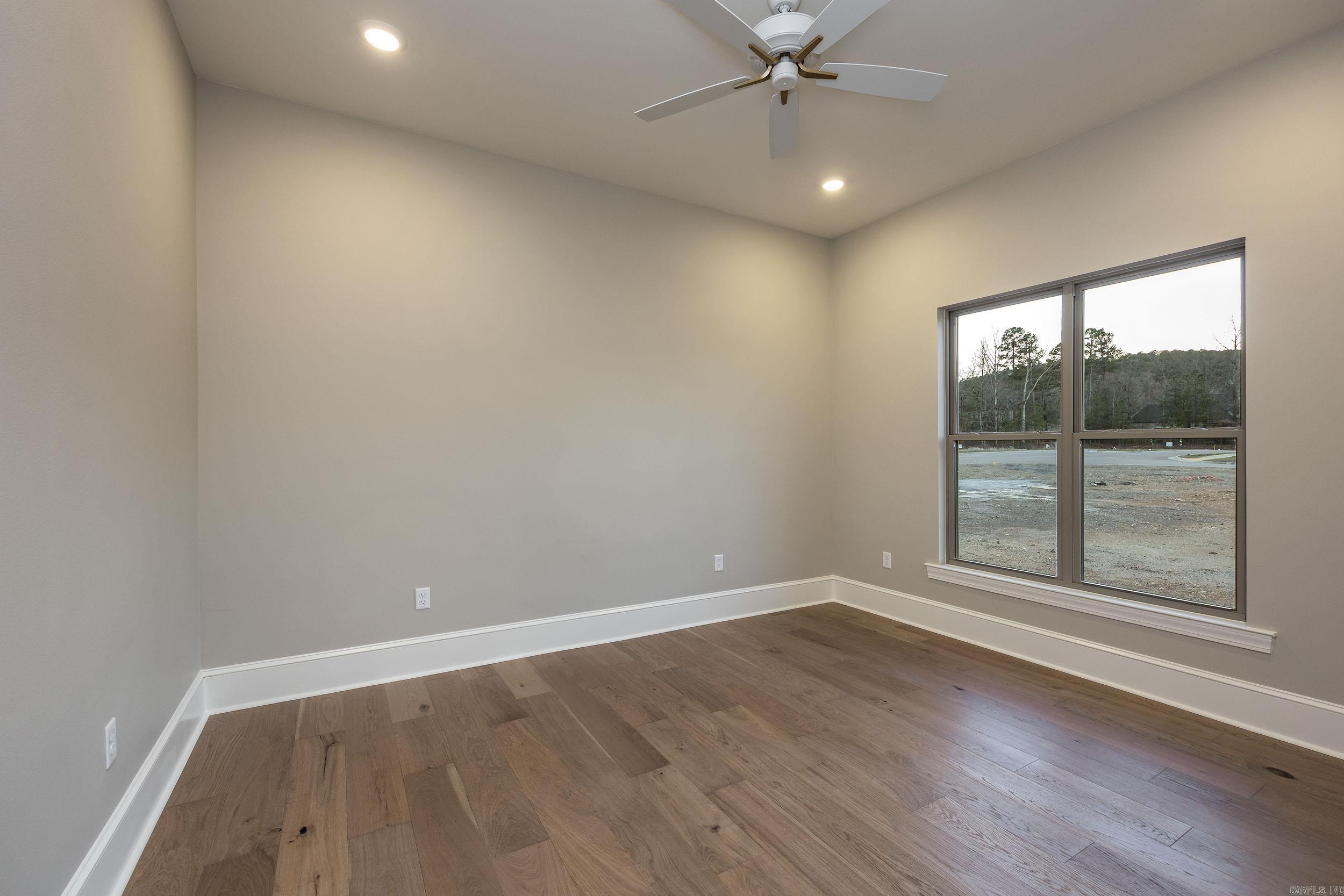 CHENAL VALLEY ABINGTON COURT - Residential