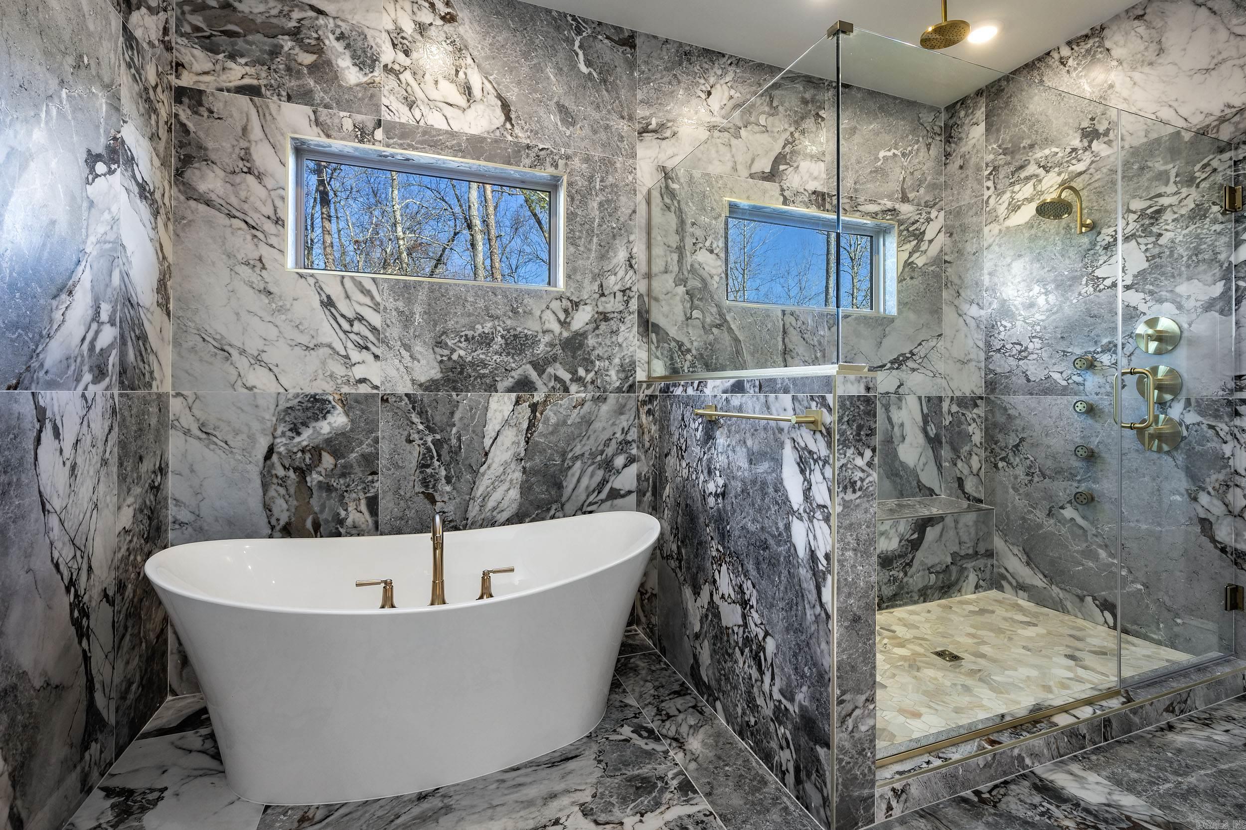 CHENAL VALLEY ABINGTON COURT - Residential