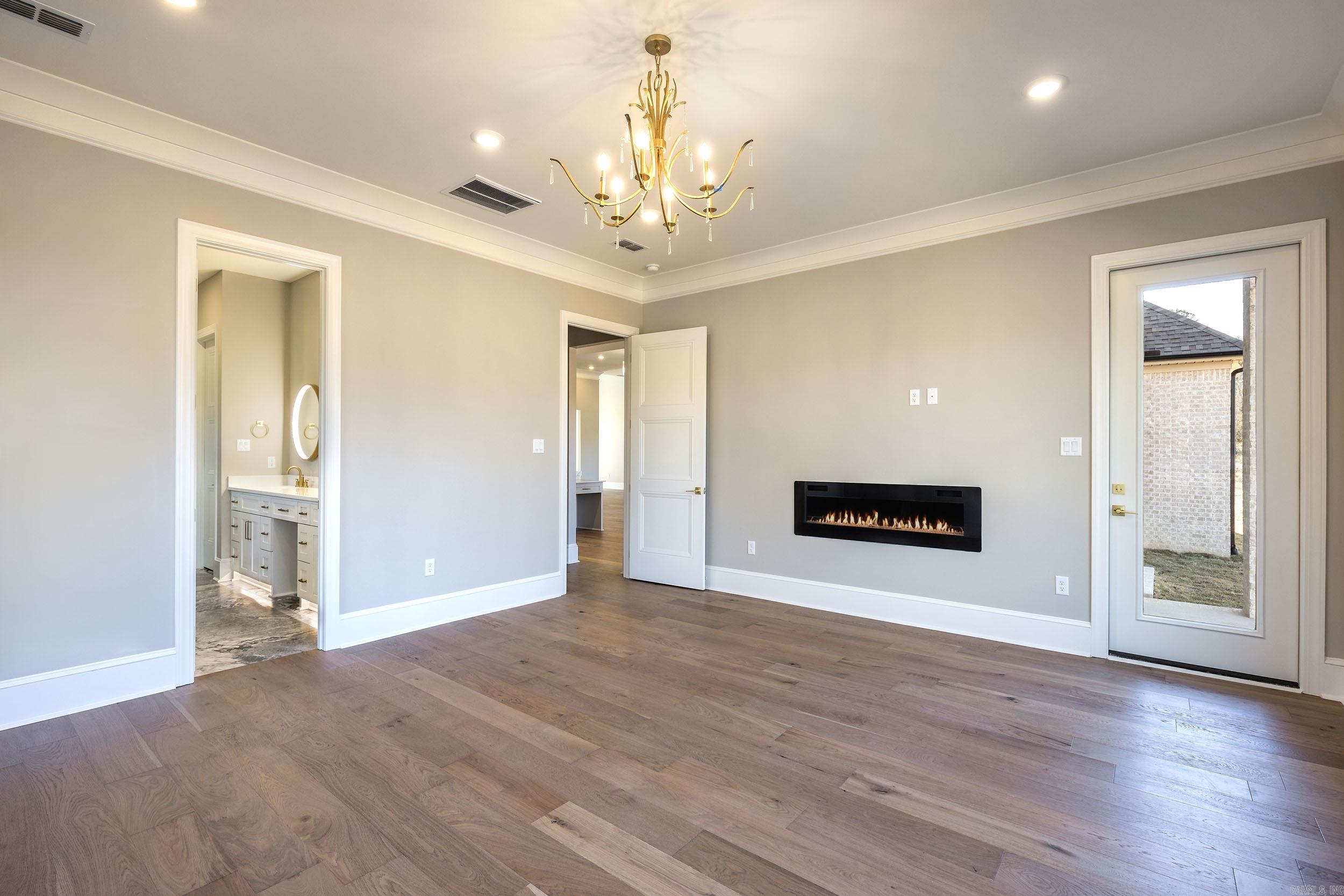 CHENAL VALLEY ABINGTON COURT - Residential