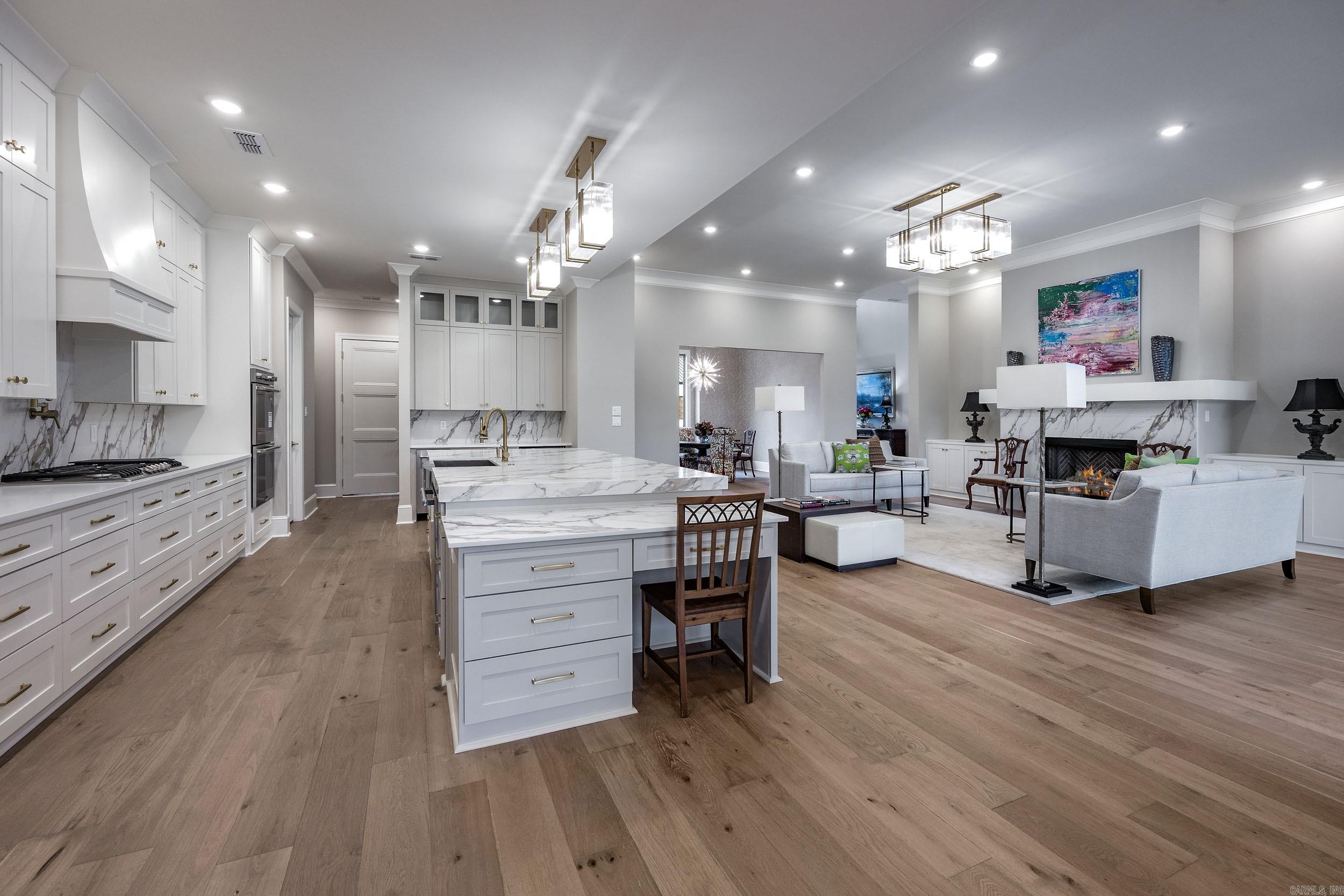 CHENAL VALLEY ABINGTON COURT - Residential