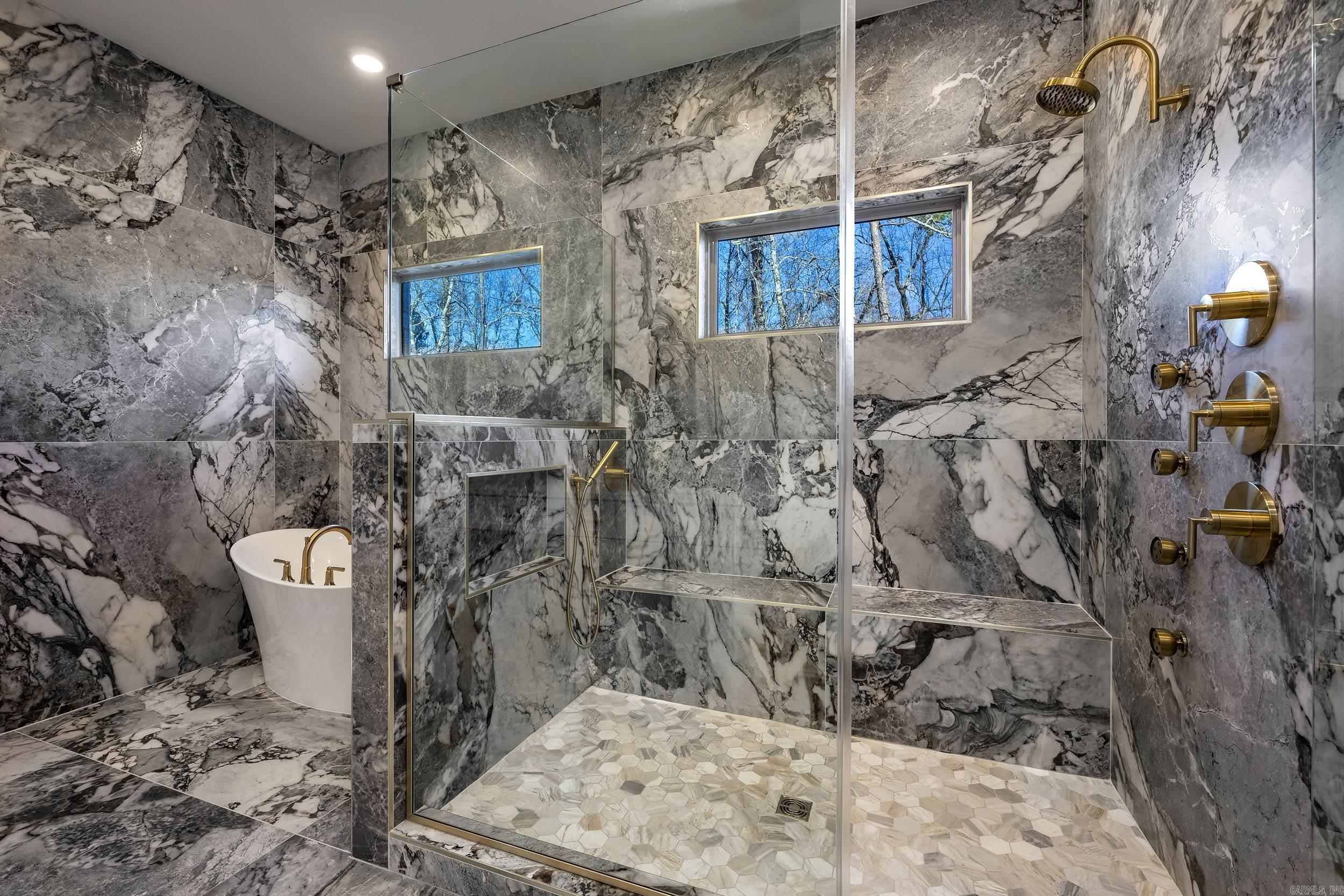 CHENAL VALLEY ABINGTON COURT - Residential