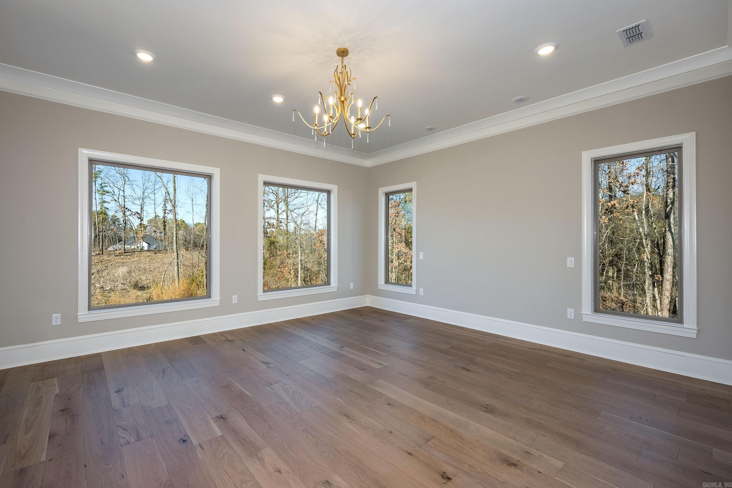 CHENAL VALLEY ABINGTON COURT - Residential