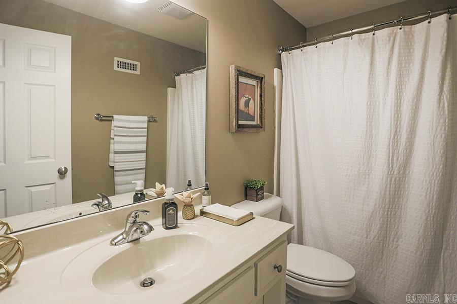 CHENAL VALLEY CHALLAIN PLACE - Residential