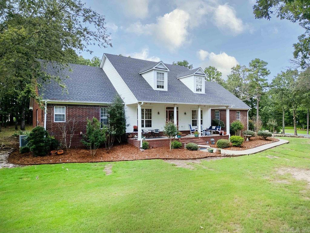 Welcome to this stunning home nestled on a 1-acre lot in the sought after Cresthaven Subdivision. From the moment you arrive, youāll be greeted by beautiful landscaping and a generously sized front porch perfect for relaxing and enjoying the view. Step inside to discover gorgeous crown molding and custom trim throughout. The main living area features all new hardwood floors, with fresh carpet and paint throughout the home, making it truly move in ready. The main level offers a spacious primary suite along with a guest bedroom, while upstairs includes two additional bedrooms connected by a Jack-and-Jill bathroom, plus a large bonus room. The kitchen features double ovens, ample cabinet space, and a walk-in pantry. Whether you're hosting guests or enjoying quiet evenings, this home offers plenty of space for entertaining and everyday living. Storage wonāt be an issue with numerous closets throughout. Step out back to the peaceful rear porch, where you're surrounded by nature offering the perfect balance of seclusion and convenience, just minutes from town. *Agents see Remarks*