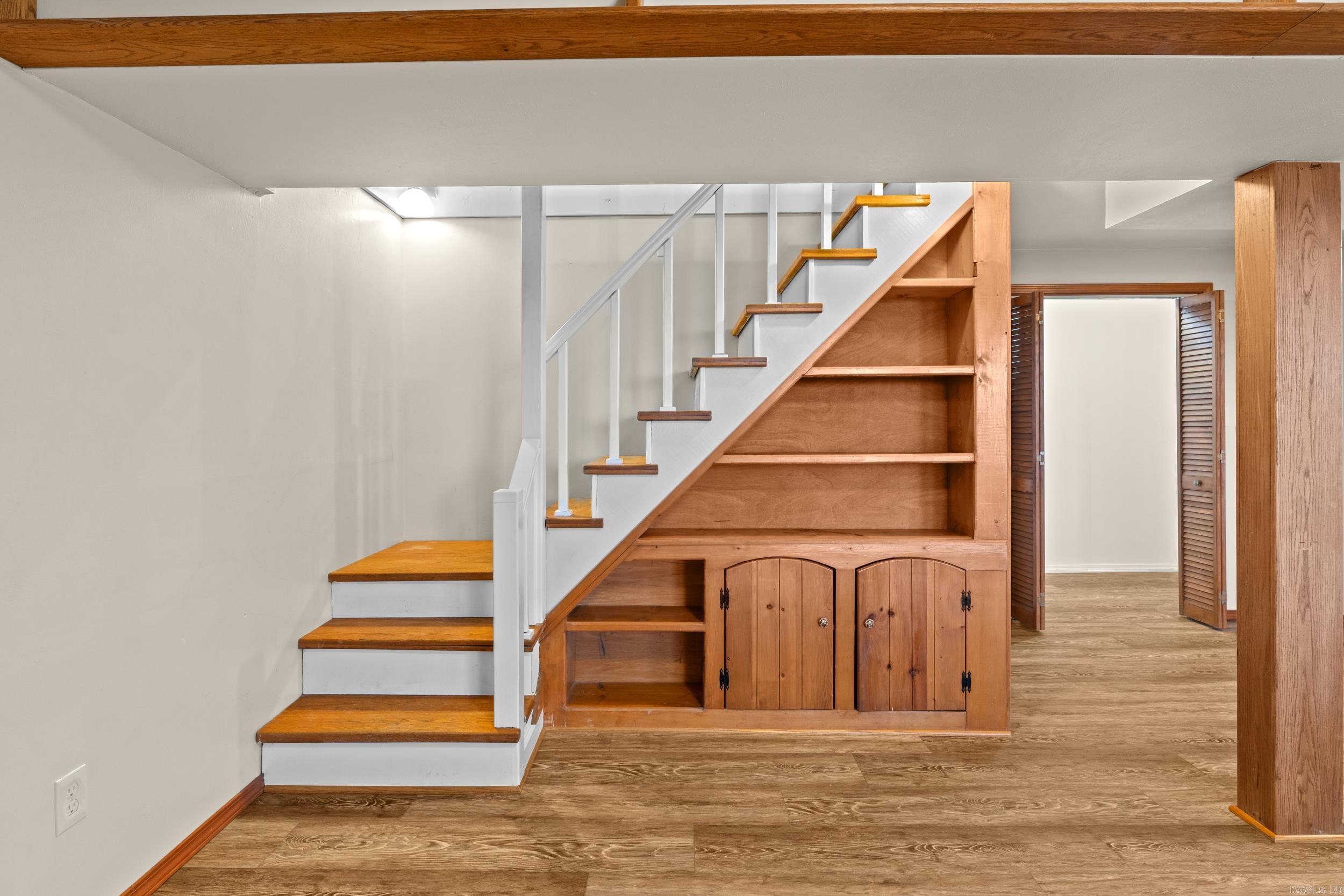 MOCKING BIRD HILLS - Residential