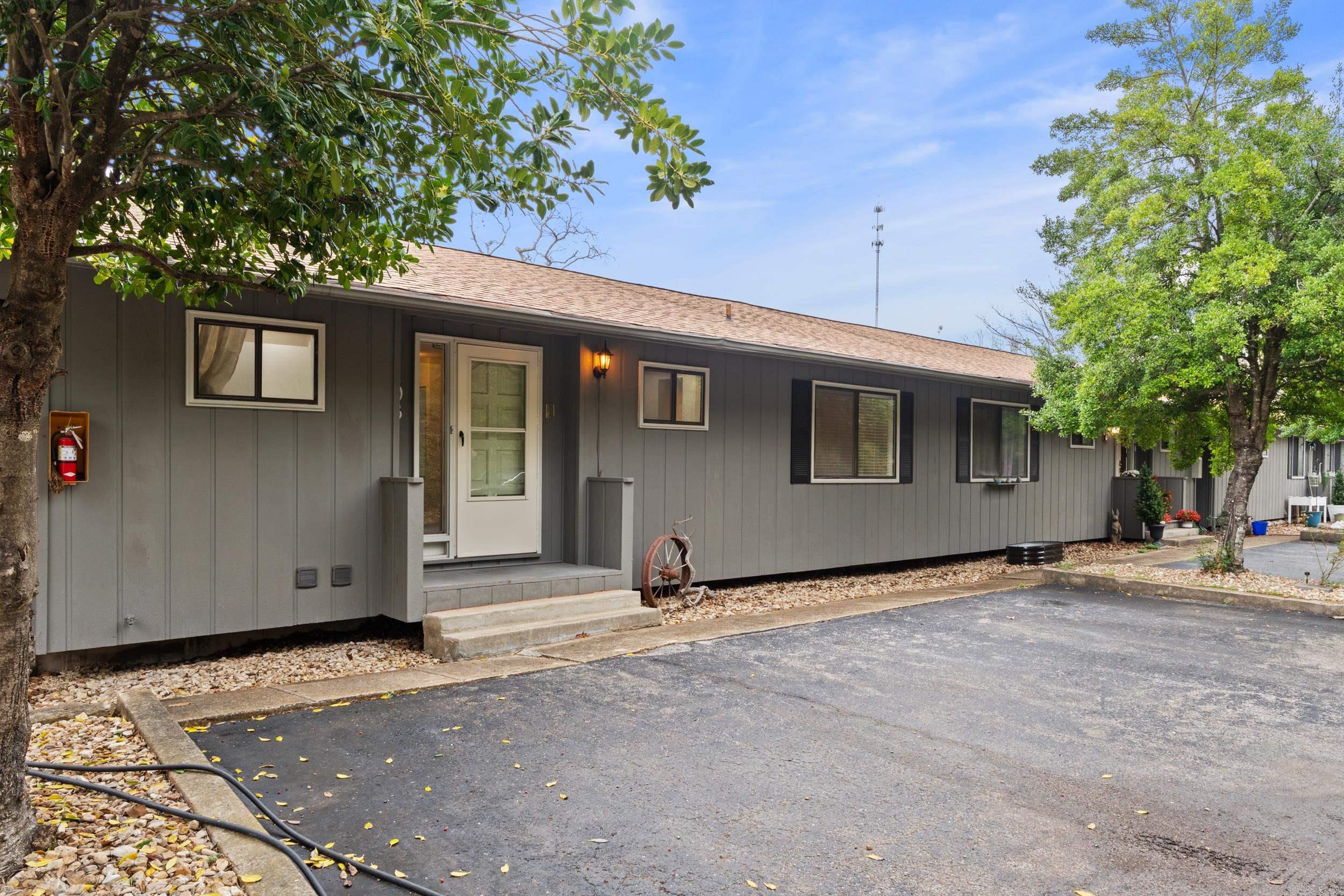 MOCKING BIRD HILLS - Residential