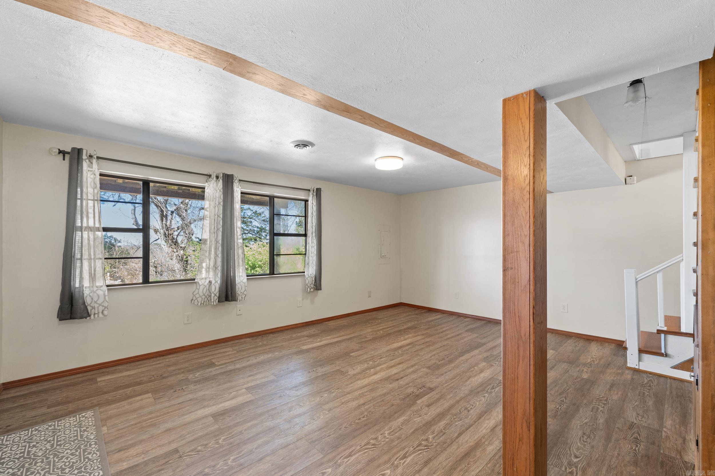 MOCKING BIRD HILLS - Residential