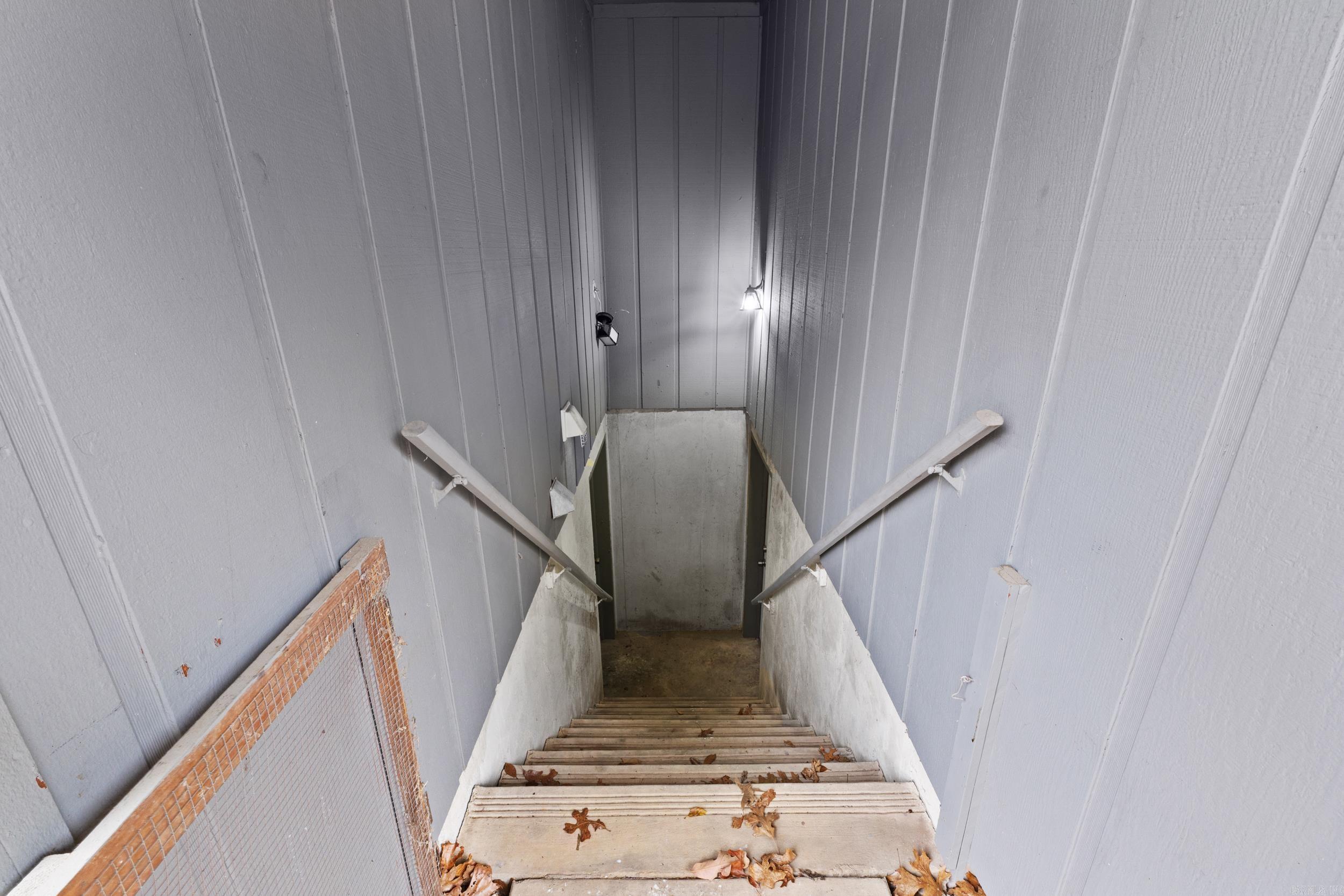 MOCKING BIRD HILLS - Residential