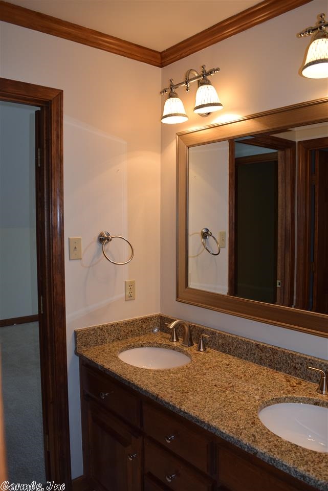 CHENAL VALLEY CHENAL CIRCLE - Residential