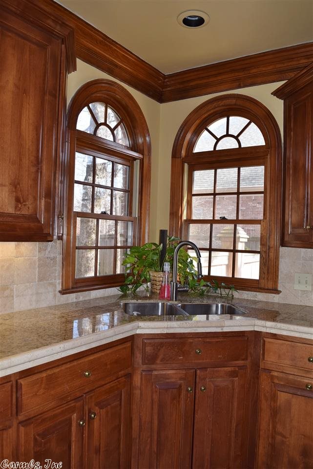 CHENAL VALLEY CHENAL CIRCLE - Residential