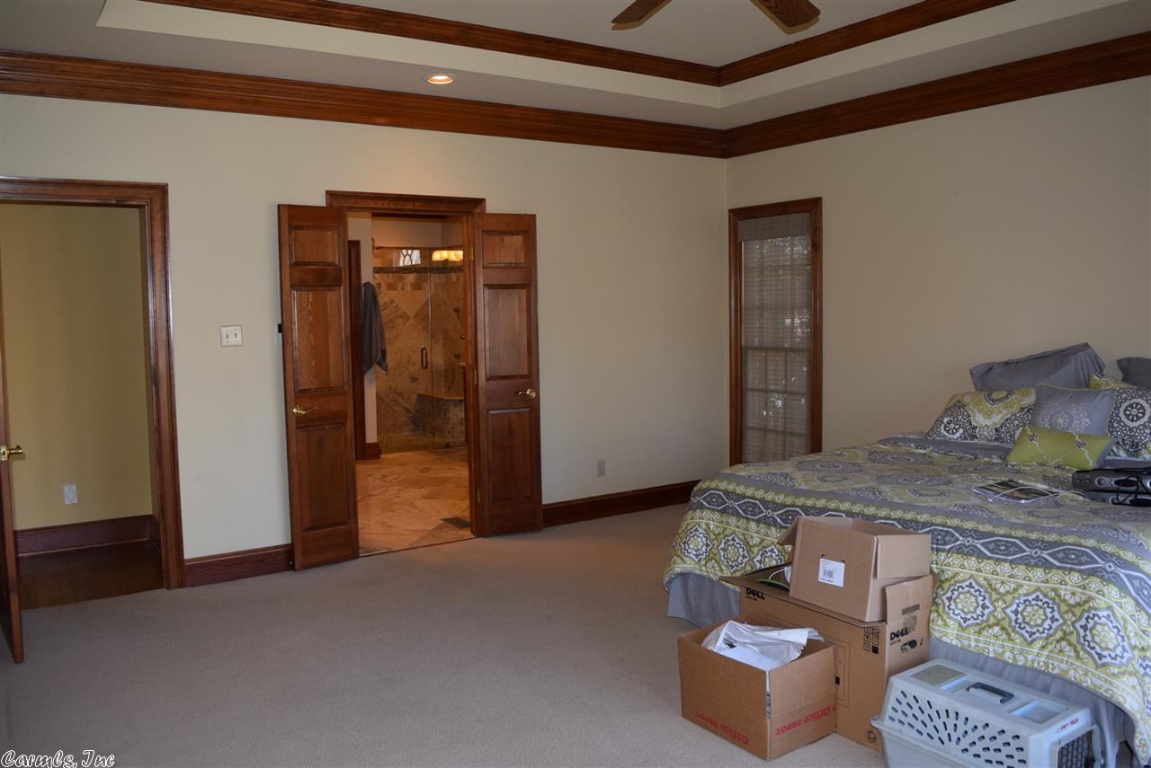 CHENAL VALLEY CHENAL CIRCLE - Residential