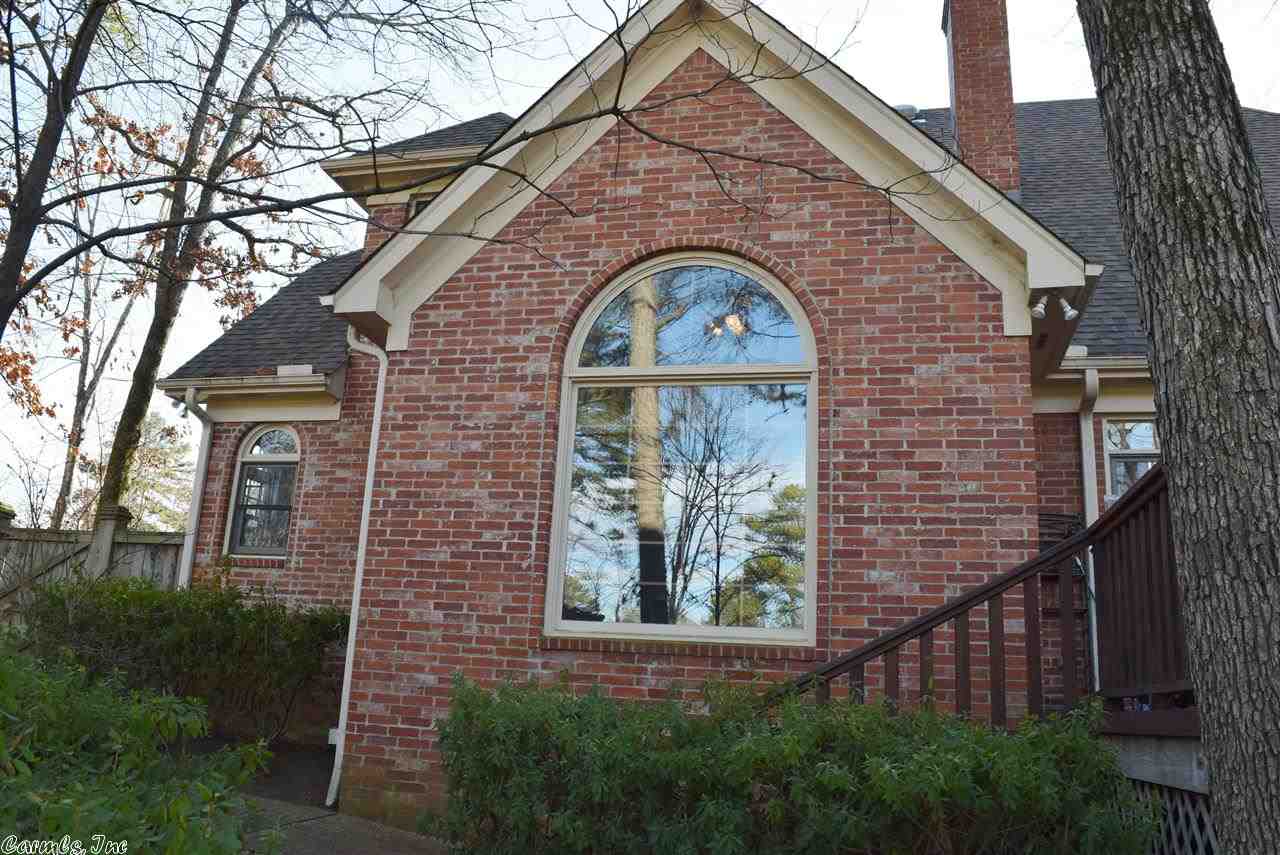 CHENAL VALLEY CHENAL CIRCLE - Residential