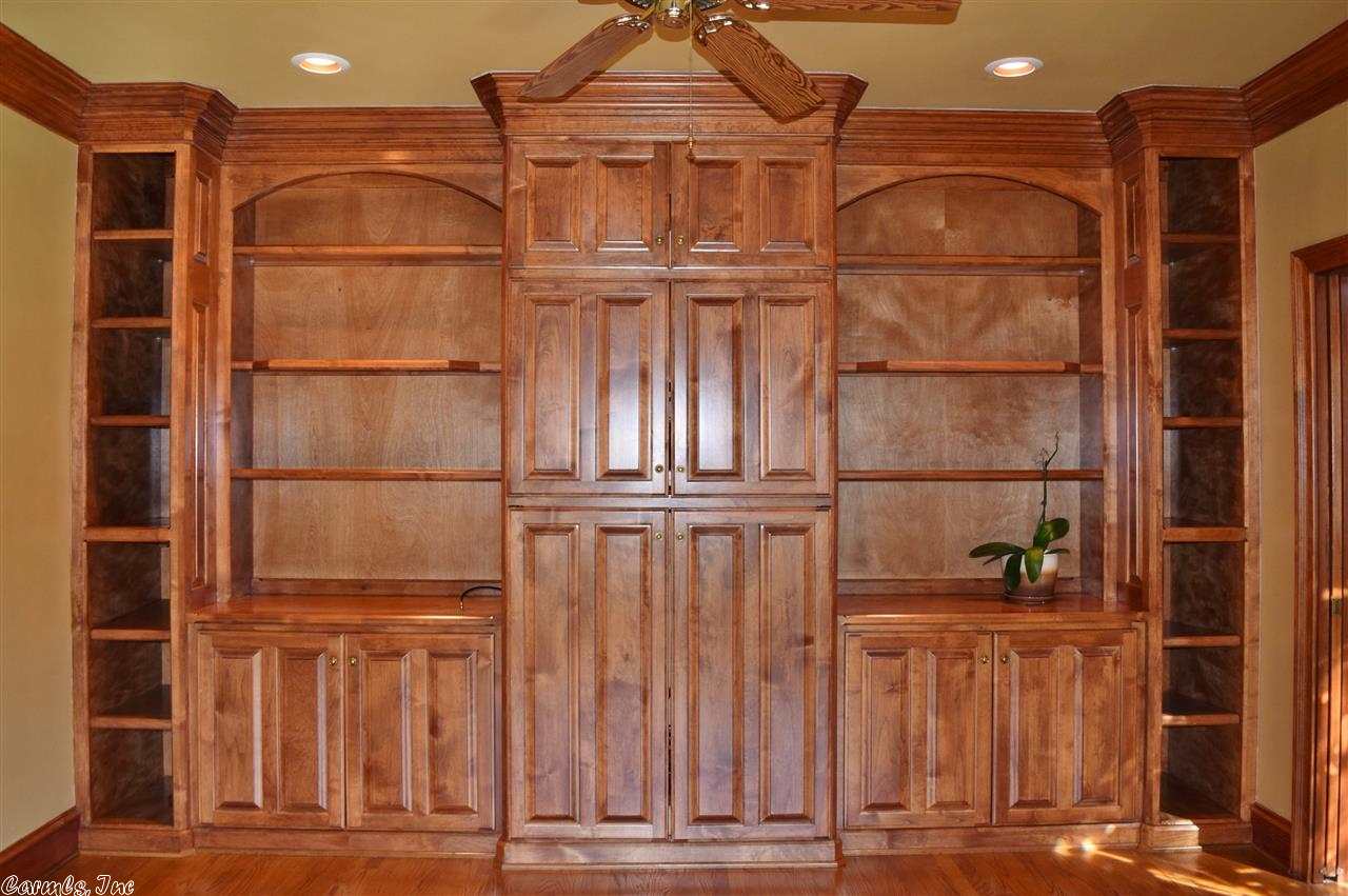 CHENAL VALLEY CHENAL CIRCLE - Residential