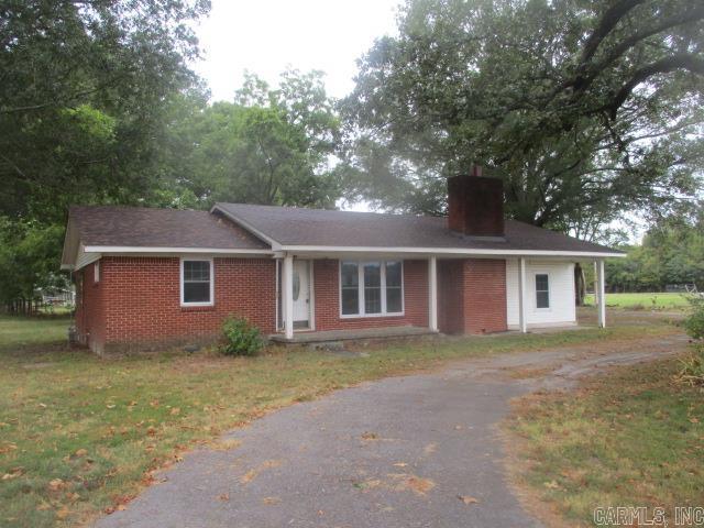Located off the corner of Hwy 294 and Hwy 15 features this brick home with three bedrooms two bathrooms. The office building behind the house and a work shop are nice bonuses. Home is locate in the Furlow Community between Jacksonville and Lonoke. Call today for details ... log on www.hudhomestore.gov to submit offers and www.olympusams-at.com for management information. HUD case #031-576967 - "HUD homes are sold AS IS".