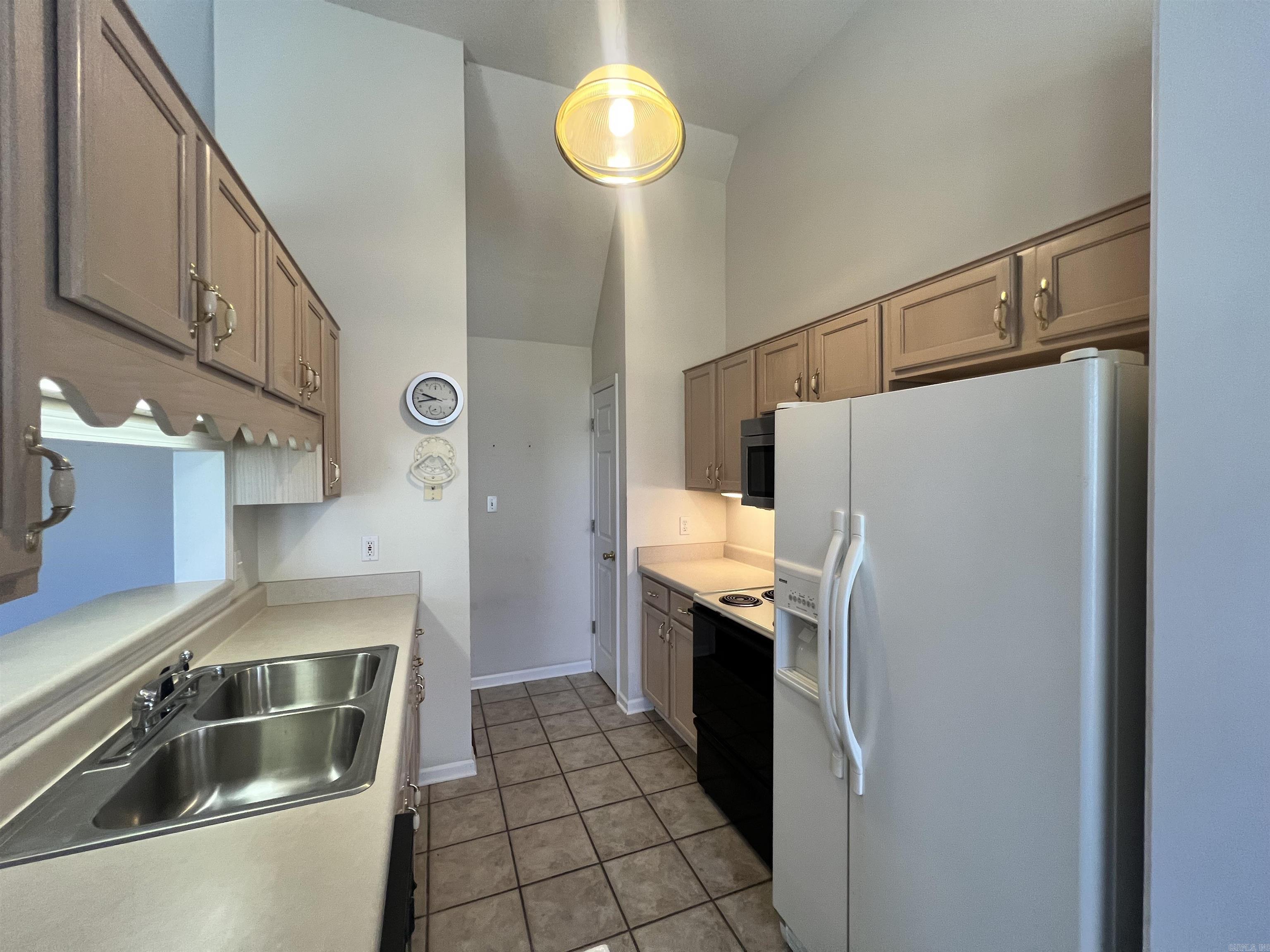 Country Squire - Residential