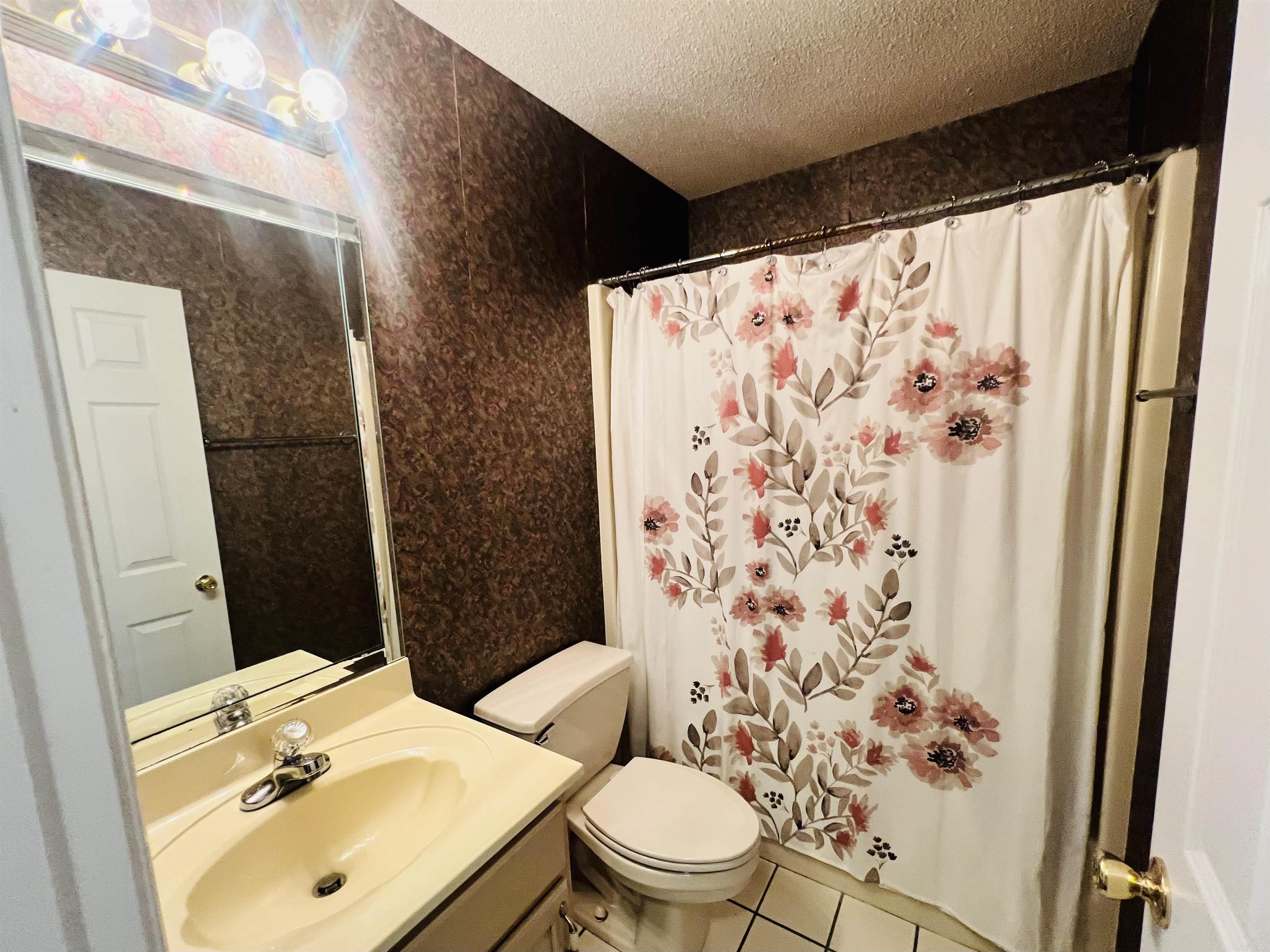 Country Squire - Residential