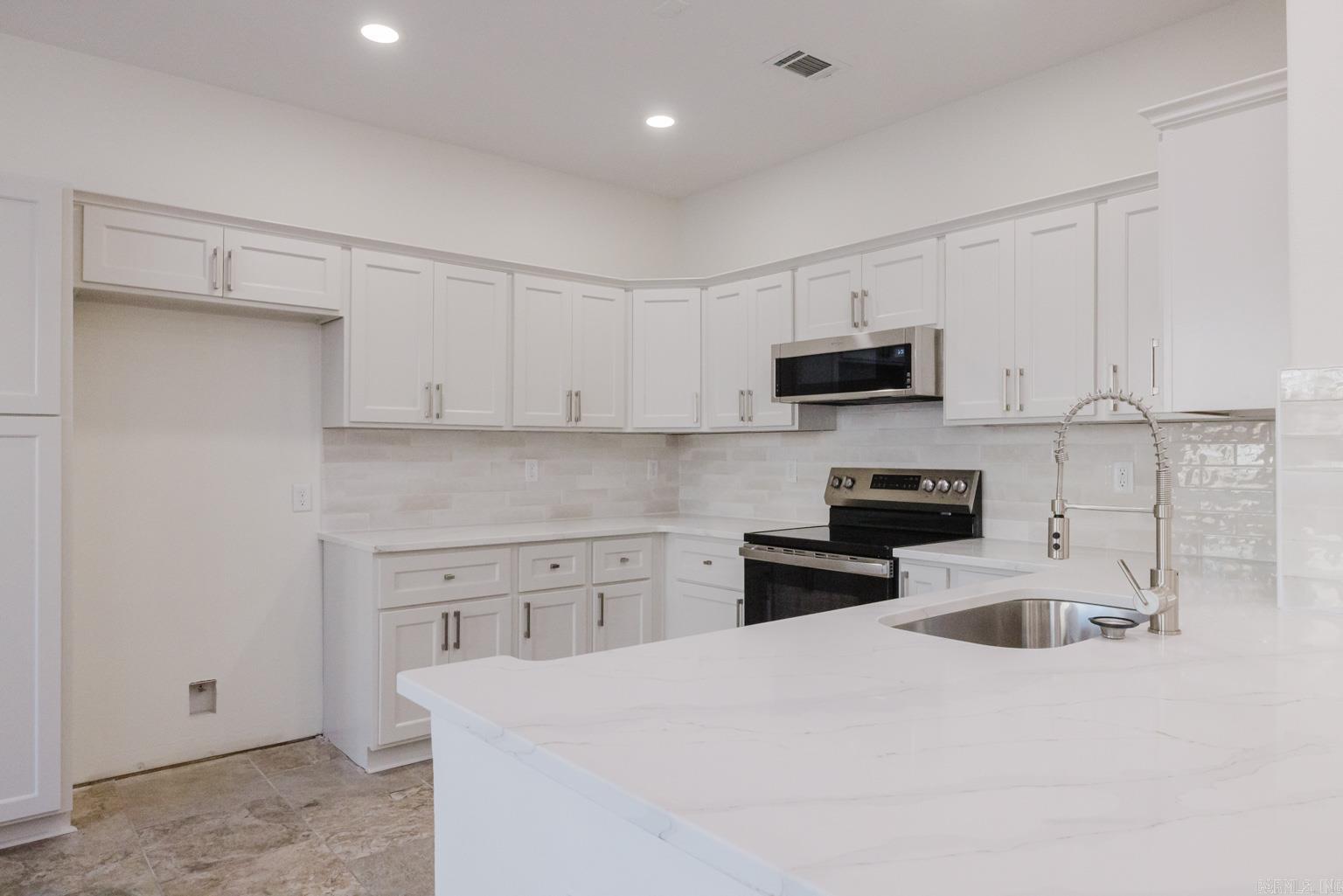 GRACE VILLAGE - Residential