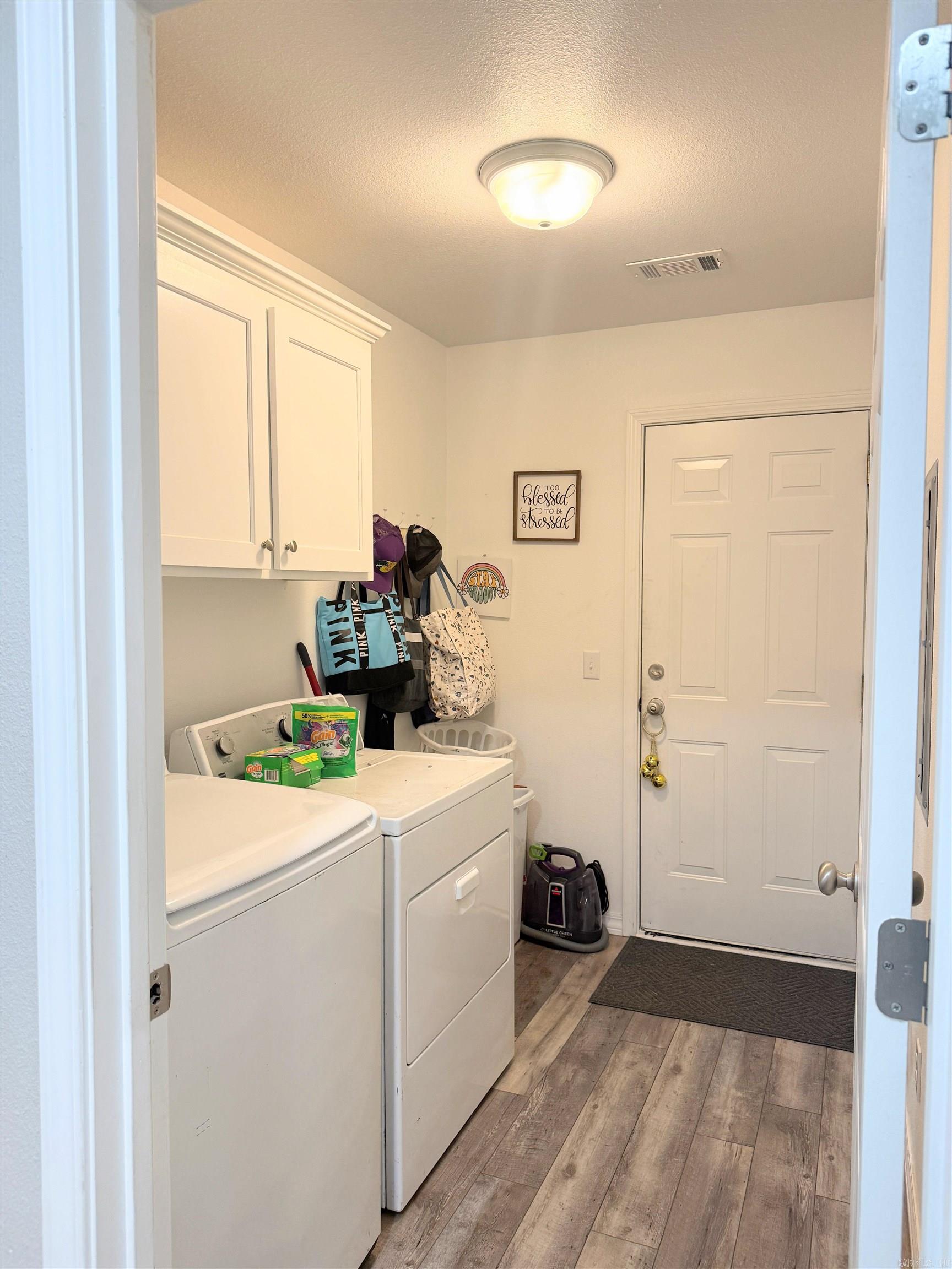 TAYLOR ESTATES - Residential