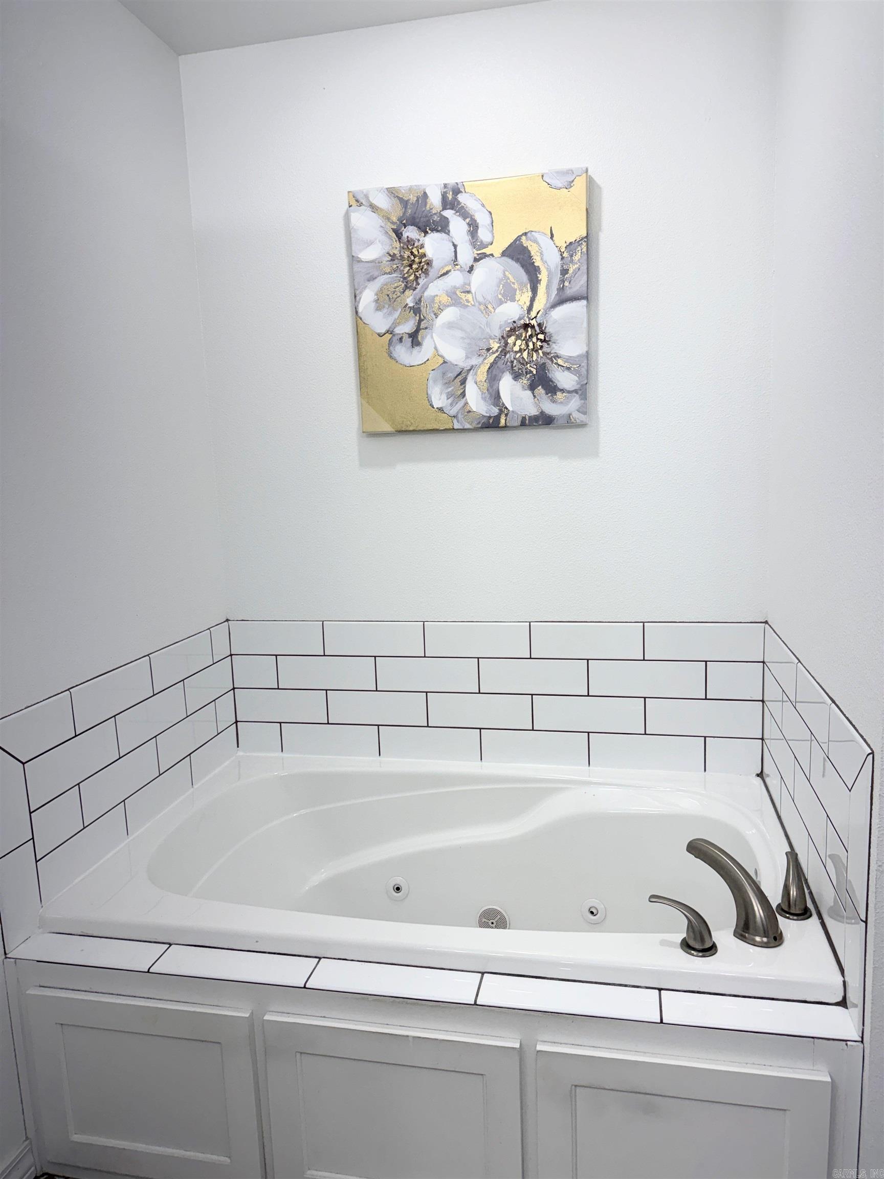 TAYLOR ESTATES - Residential