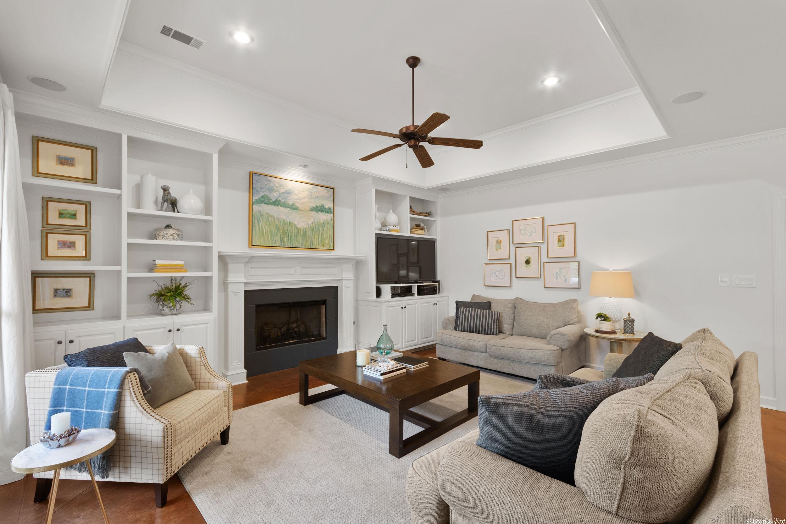 THE VILLAGES OF WELLINGTON - Residential