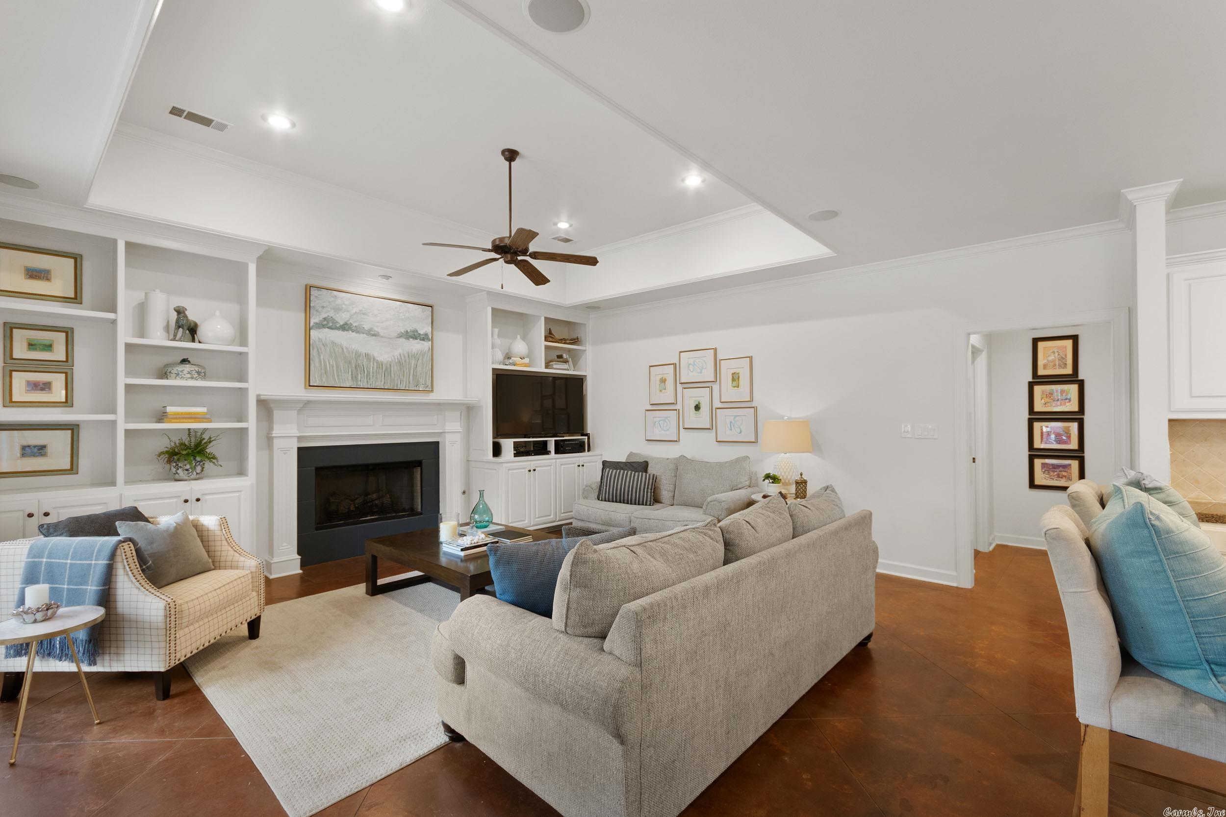 THE VILLAGES OF WELLINGTON - Residential