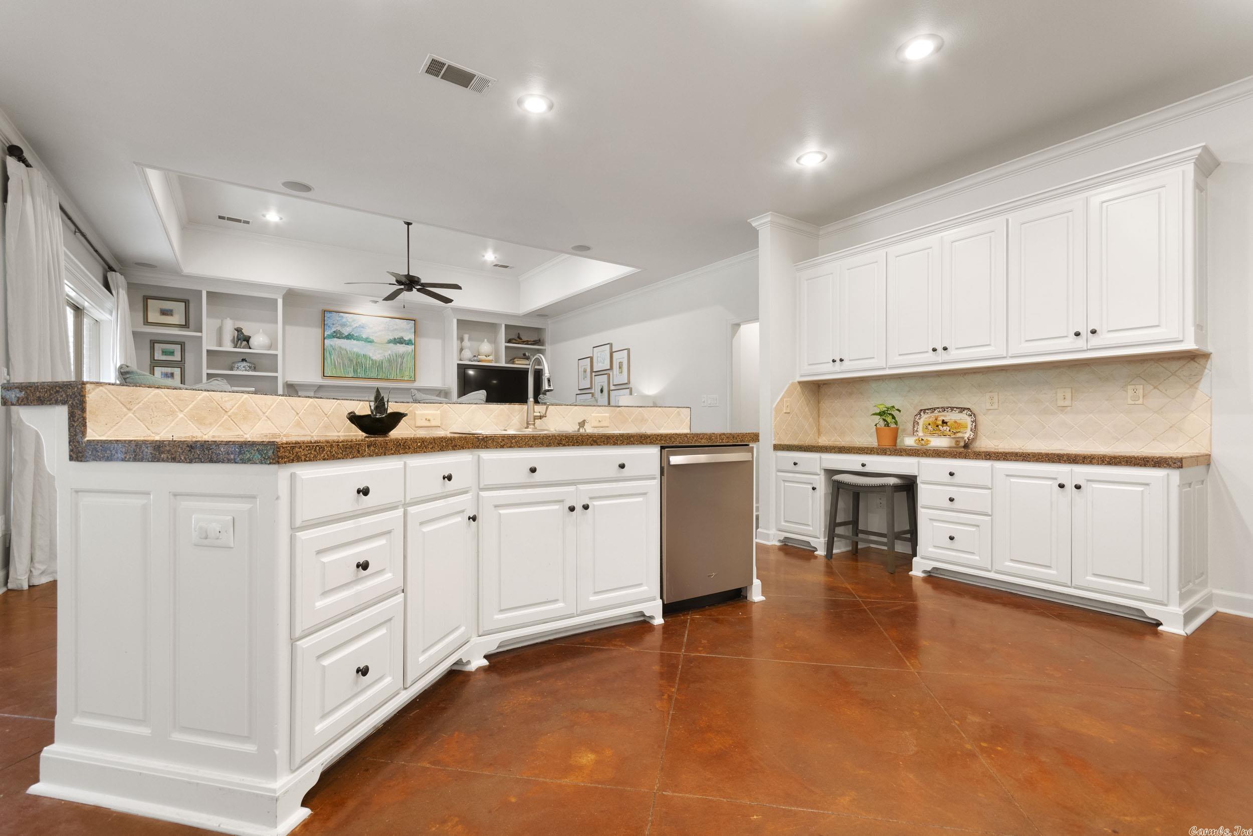 THE VILLAGES OF WELLINGTON - Residential