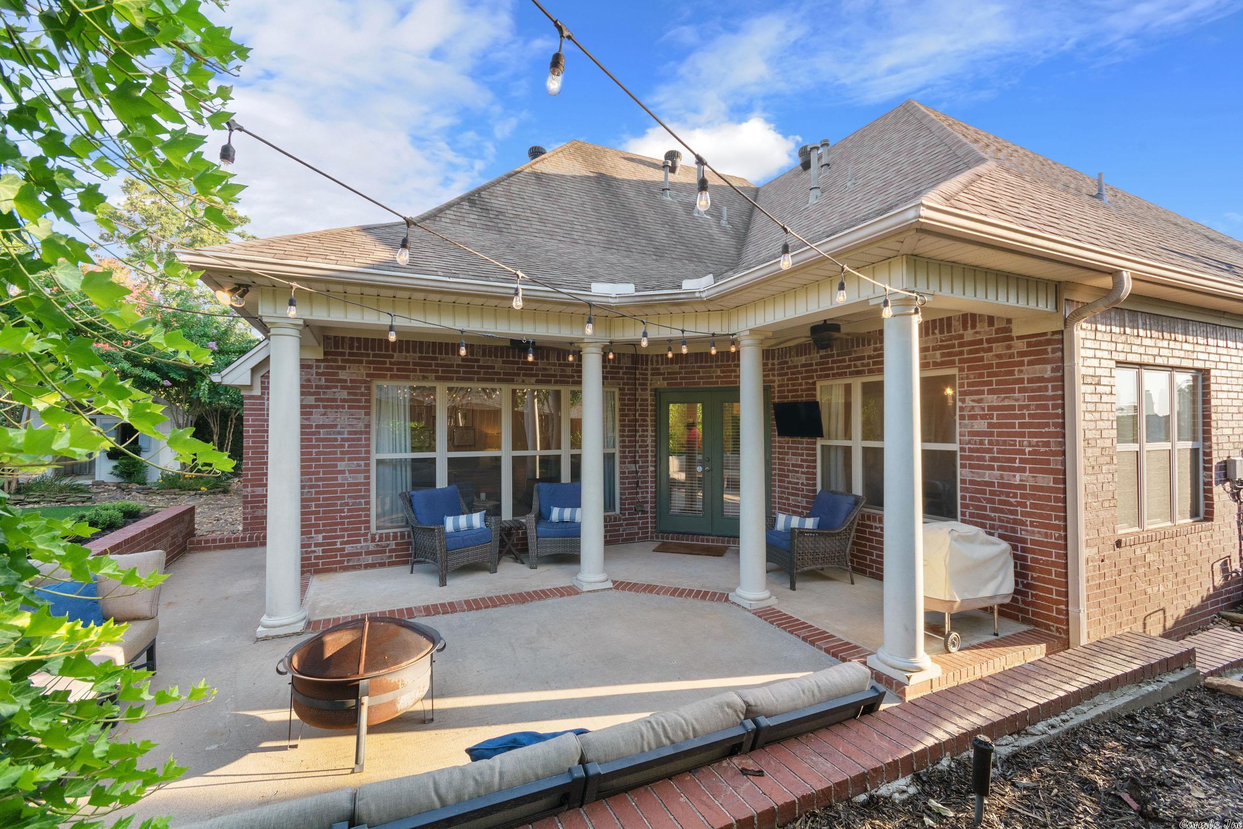 THE VILLAGES OF WELLINGTON - Residential