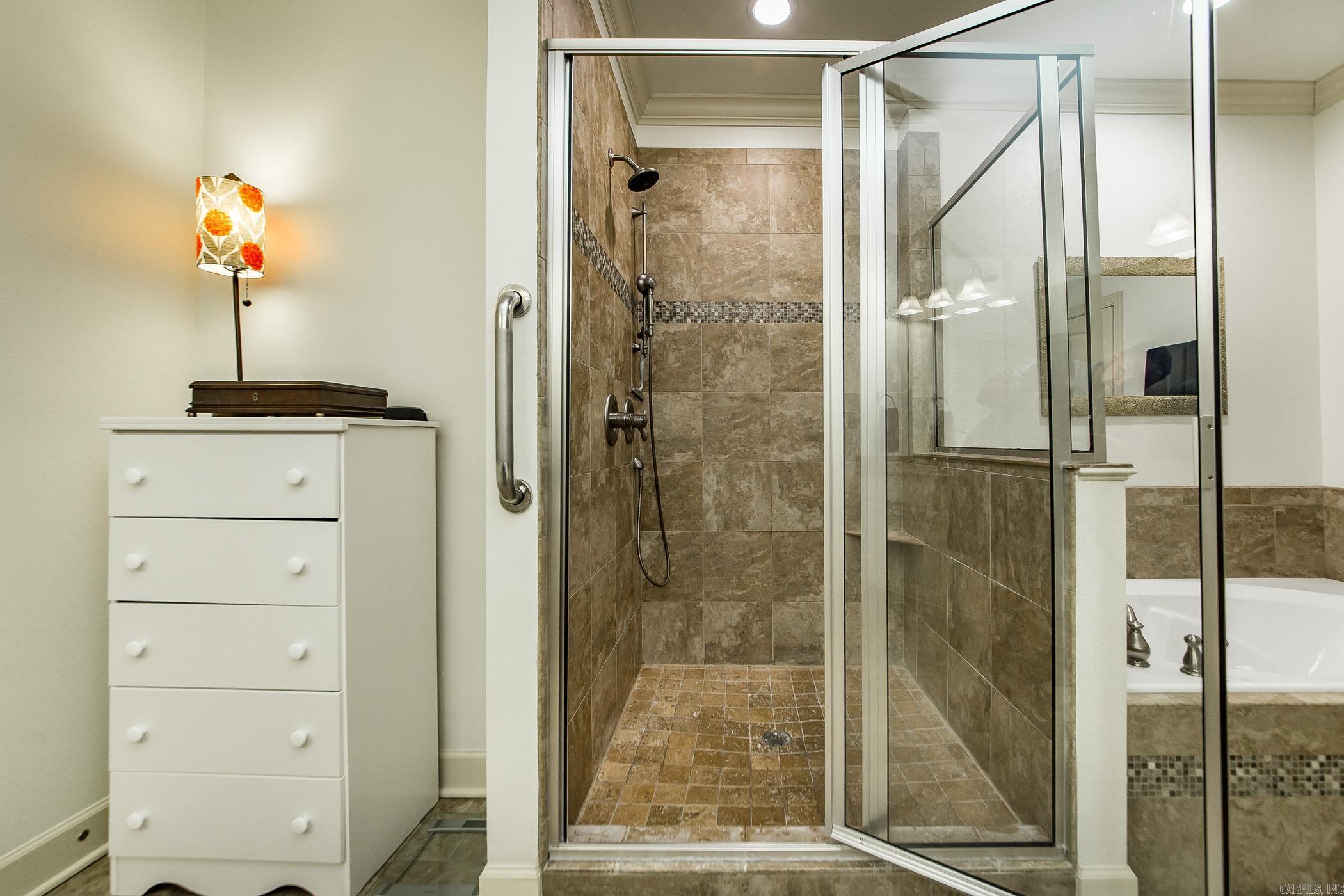 CHENAL VALLEY "TOURNAY CIRCLE" - Residential